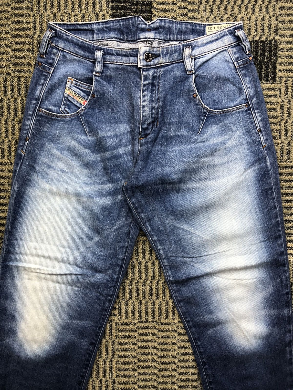 Diesel Diesel Chinelle Regular Slim TaperedStretch Faded Blue Jeans Size US 27 - 3 Thumbnail