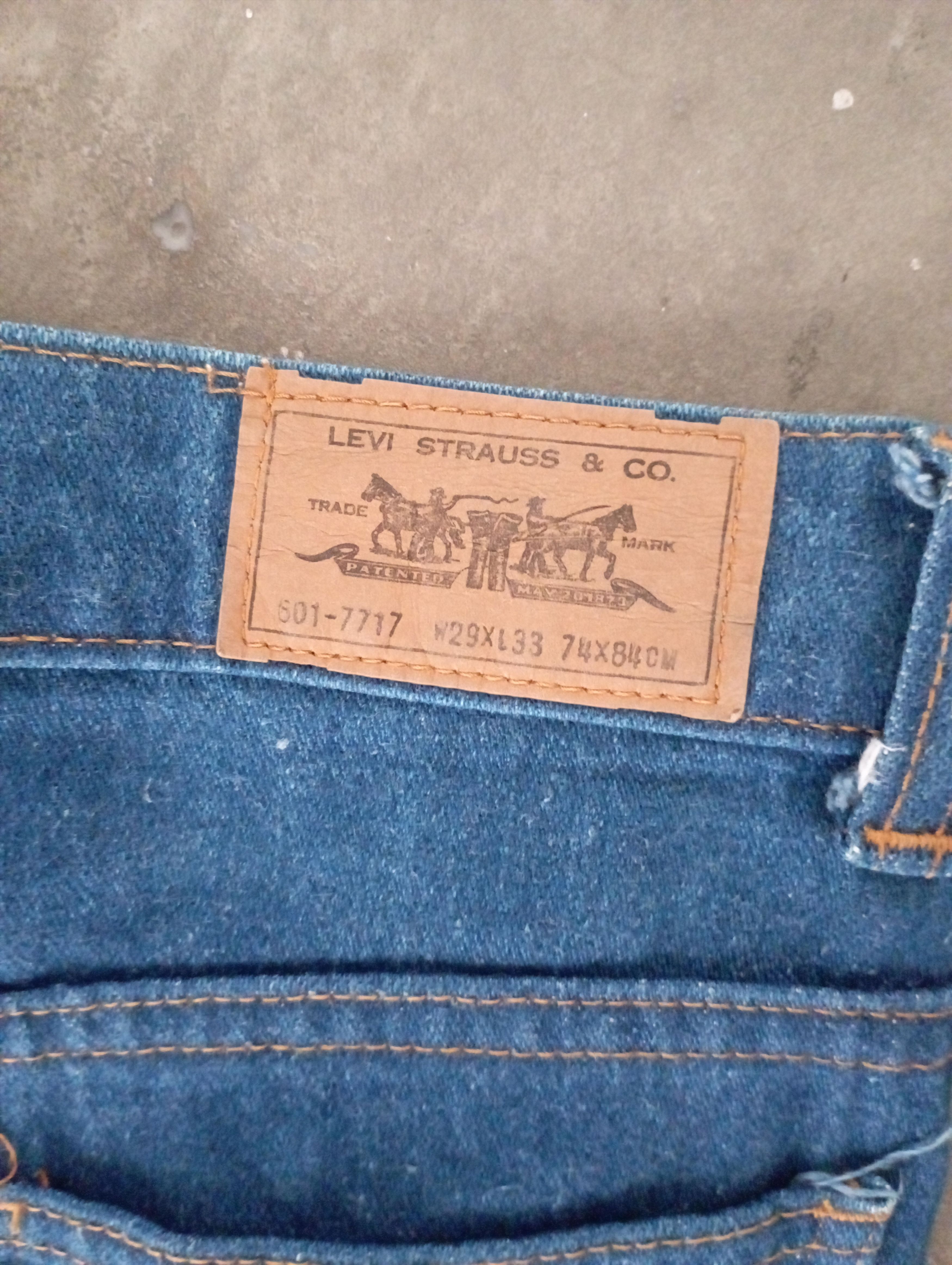 Levi's Vintage Levi's 601 Super Flare Bellbottom Bootcut Jeans Size US 27 - 15 Thumbnail