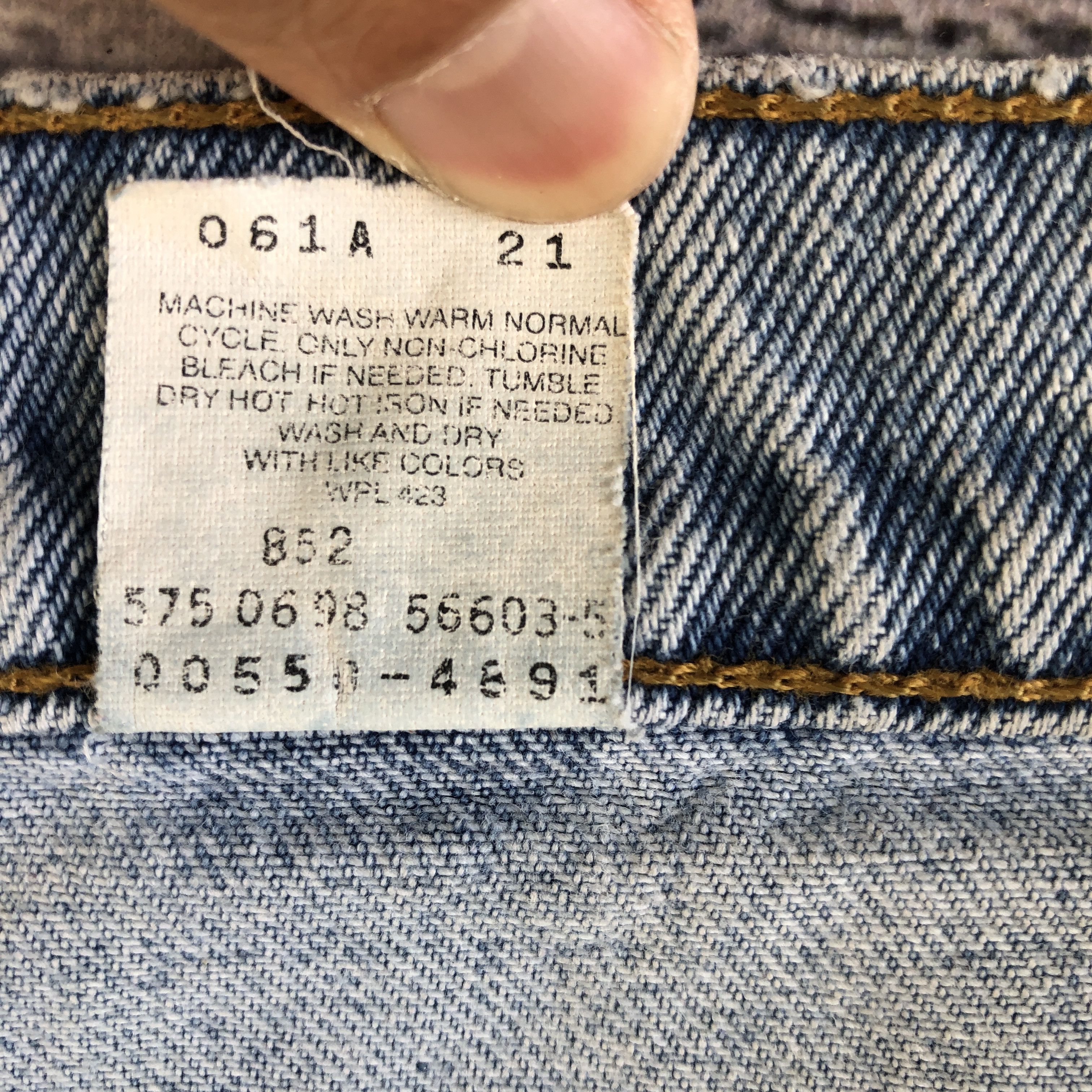 Levi's Vintage Levi's 505 Distressed Jeans Levis Sun Faded Denim Size US 32 / EU 48 - 10 Thumbnail