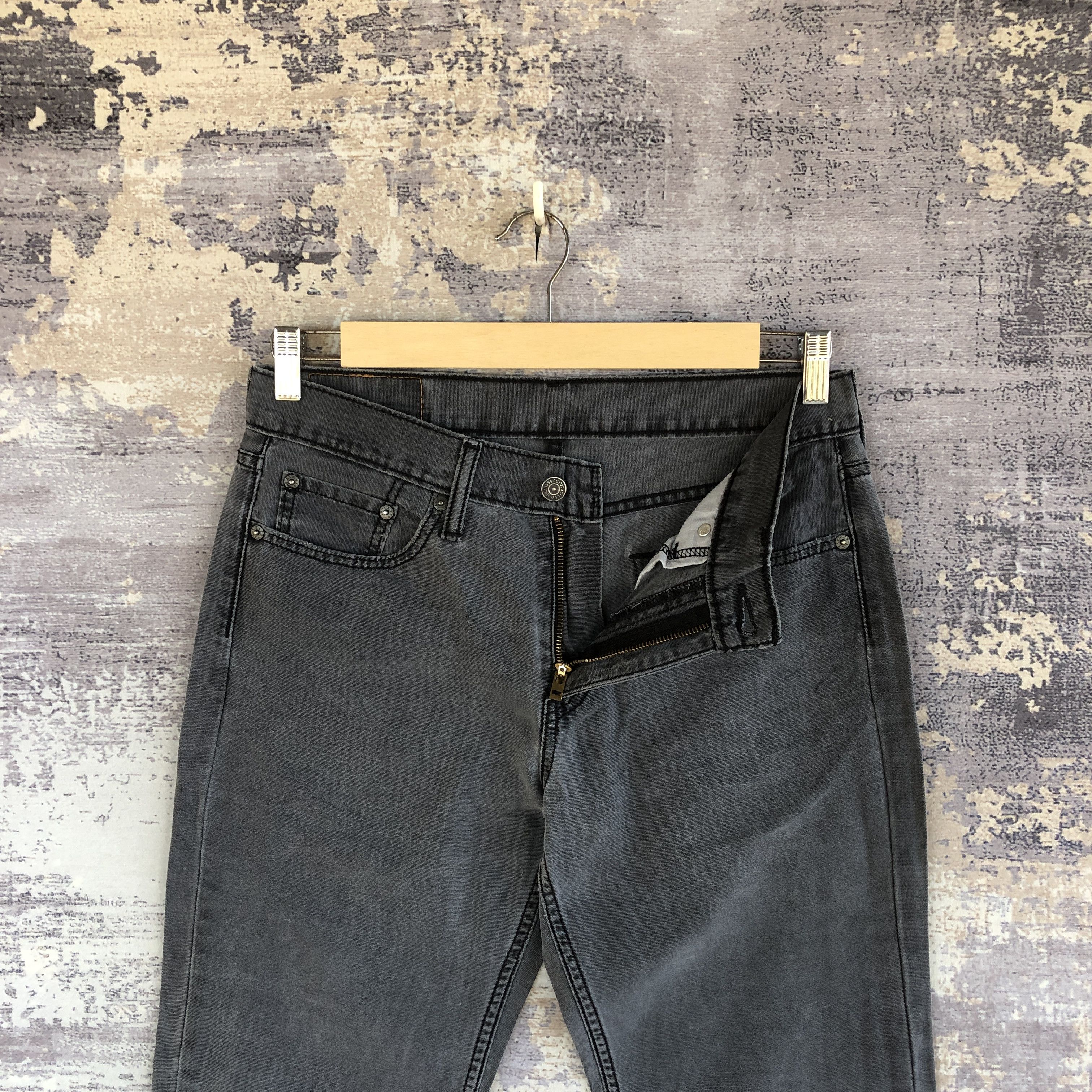 Levi's × Vintage Vintage Levi's 514 Faded Black Jeans Levis Distressed Denim Size US 30 / EU 46 - 6 Thumbnail