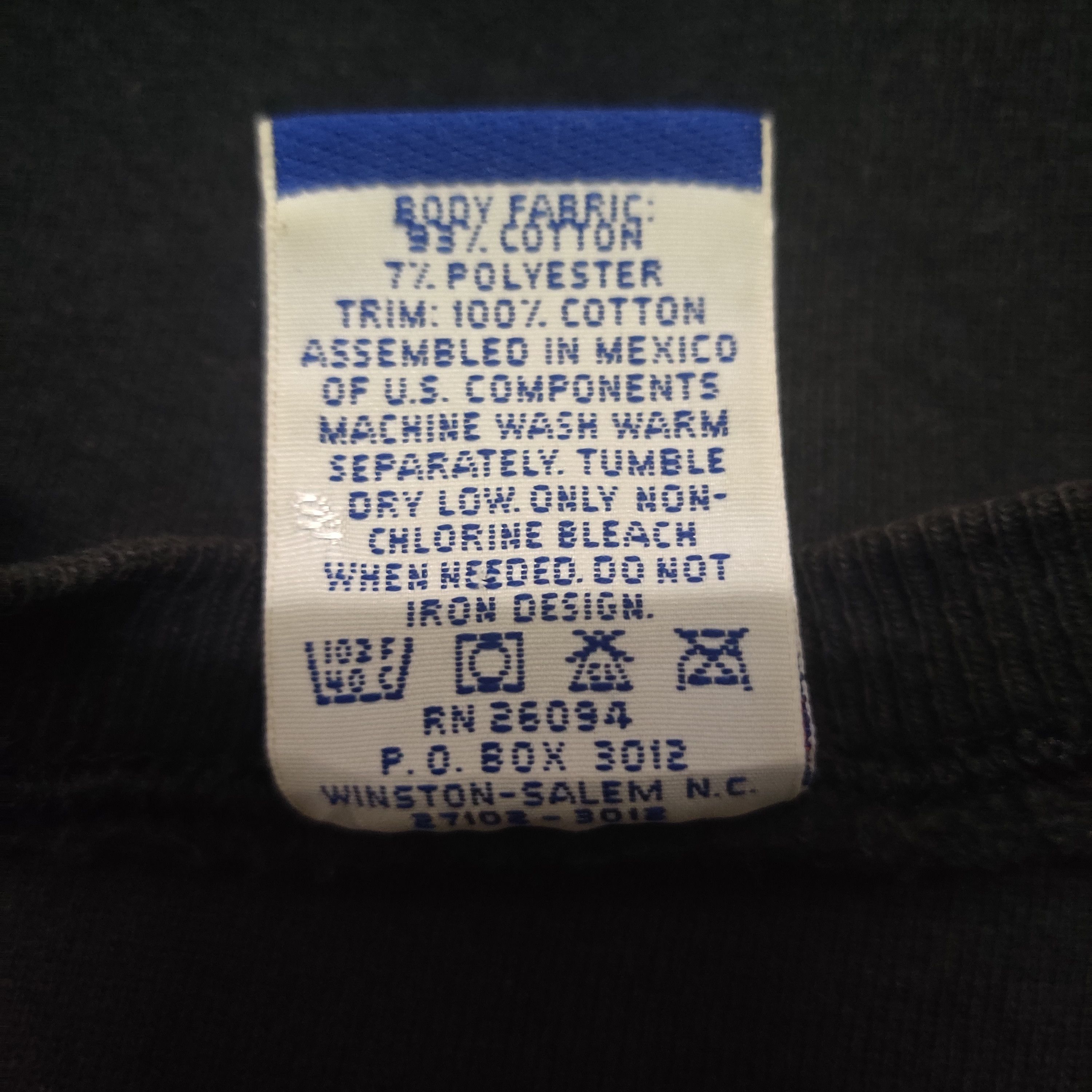 Champion Vintage 90s Champion Sweatshirt Embroidery Jumper Size US L / EU 52-54 / 3 - 4 Thumbnail