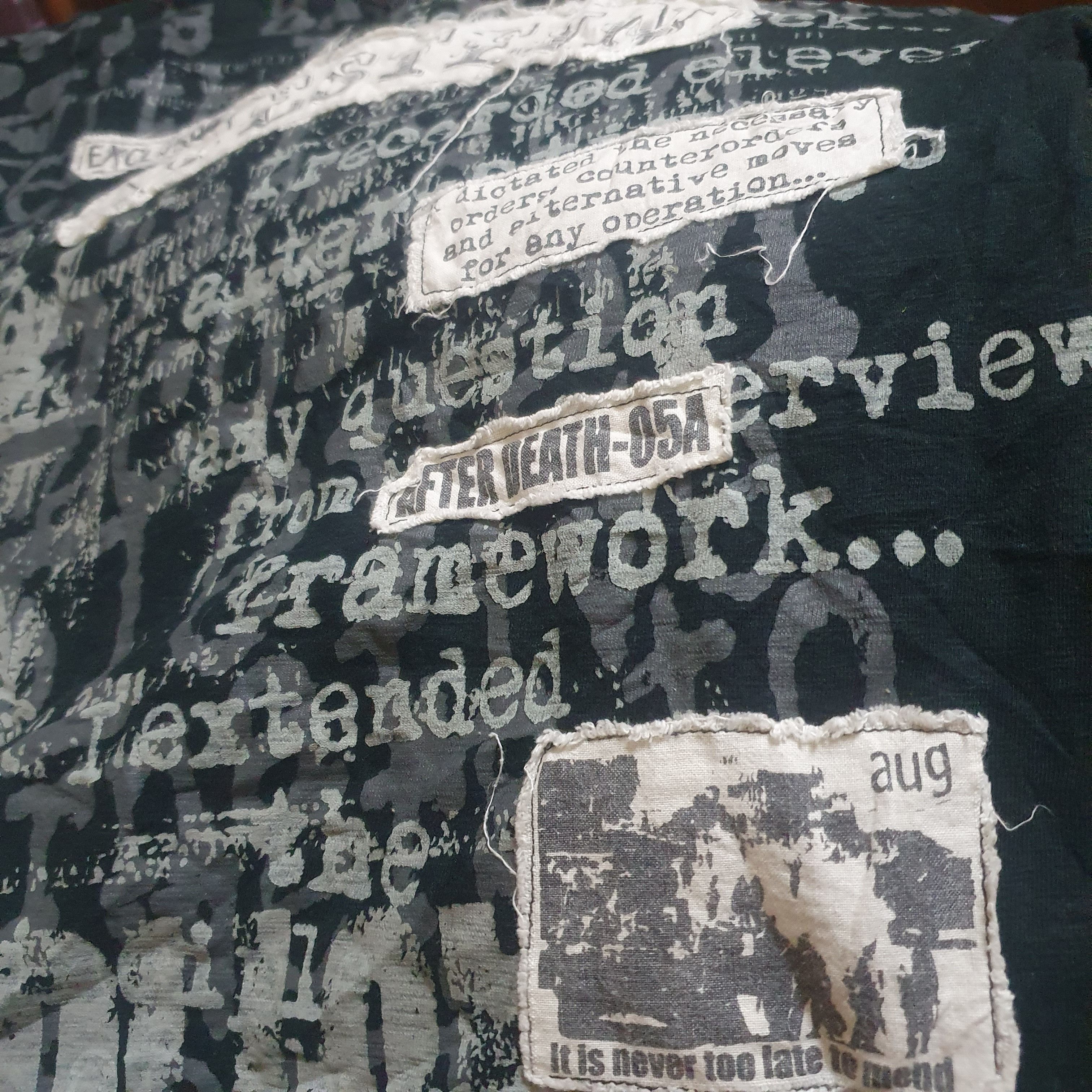 Japanese Brand APESTIEN FULL PRINT x PATCHES Size US M / EU 48-50 / 2 - 4 Thumbnail