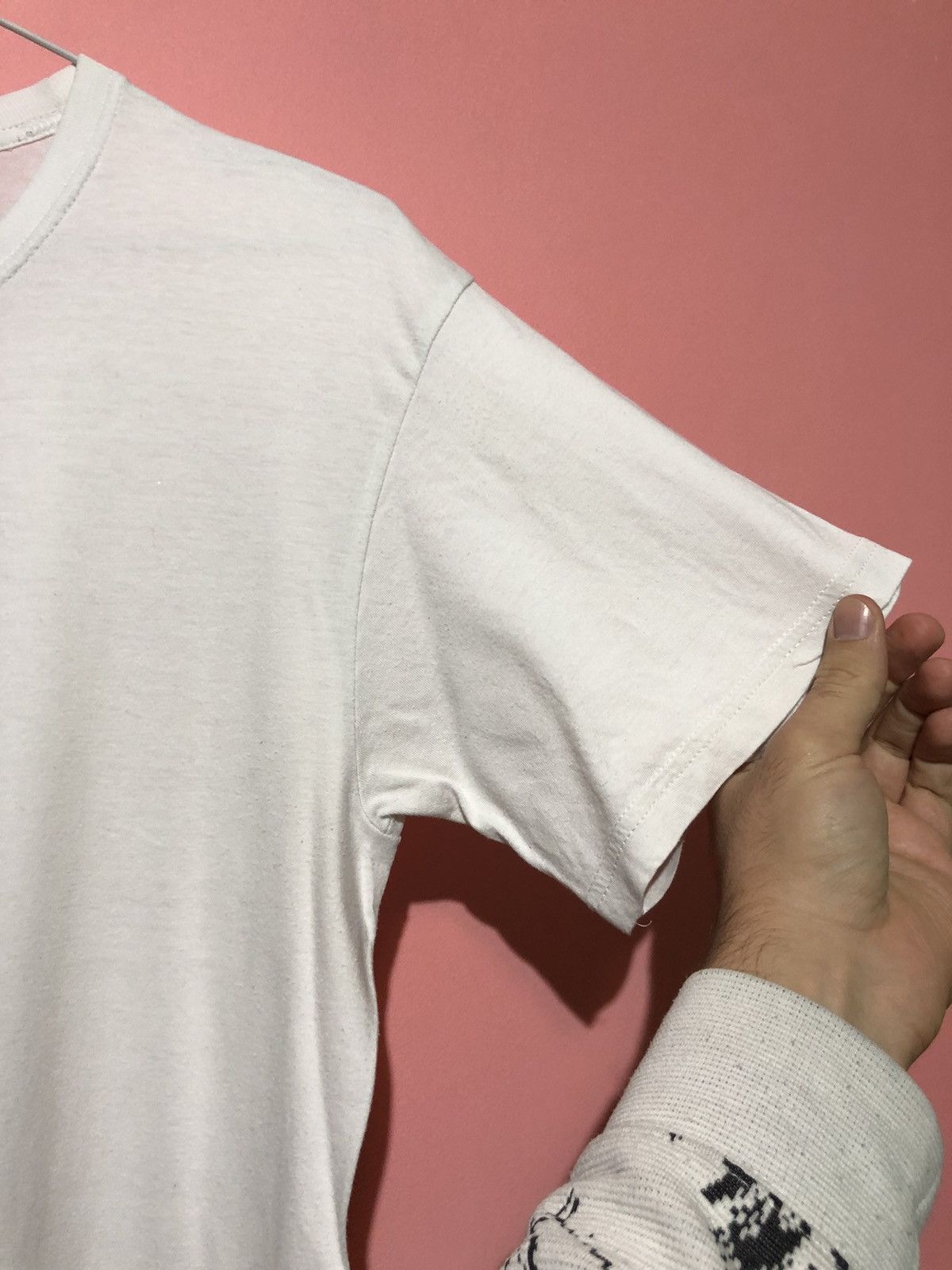 Hanes × Supreme Supreme x hanes hype shirt tee streetwear Size US L / EU 52-54 / 3 - 6 Thumbnail