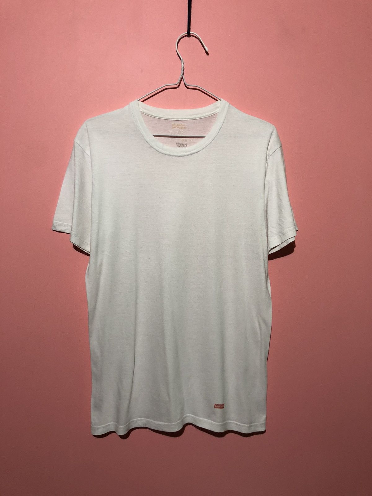 Hanes × Supreme Supreme x hanes hype shirt tee streetwear Size US L / EU 52-54 / 3 - 1 Thumbnail