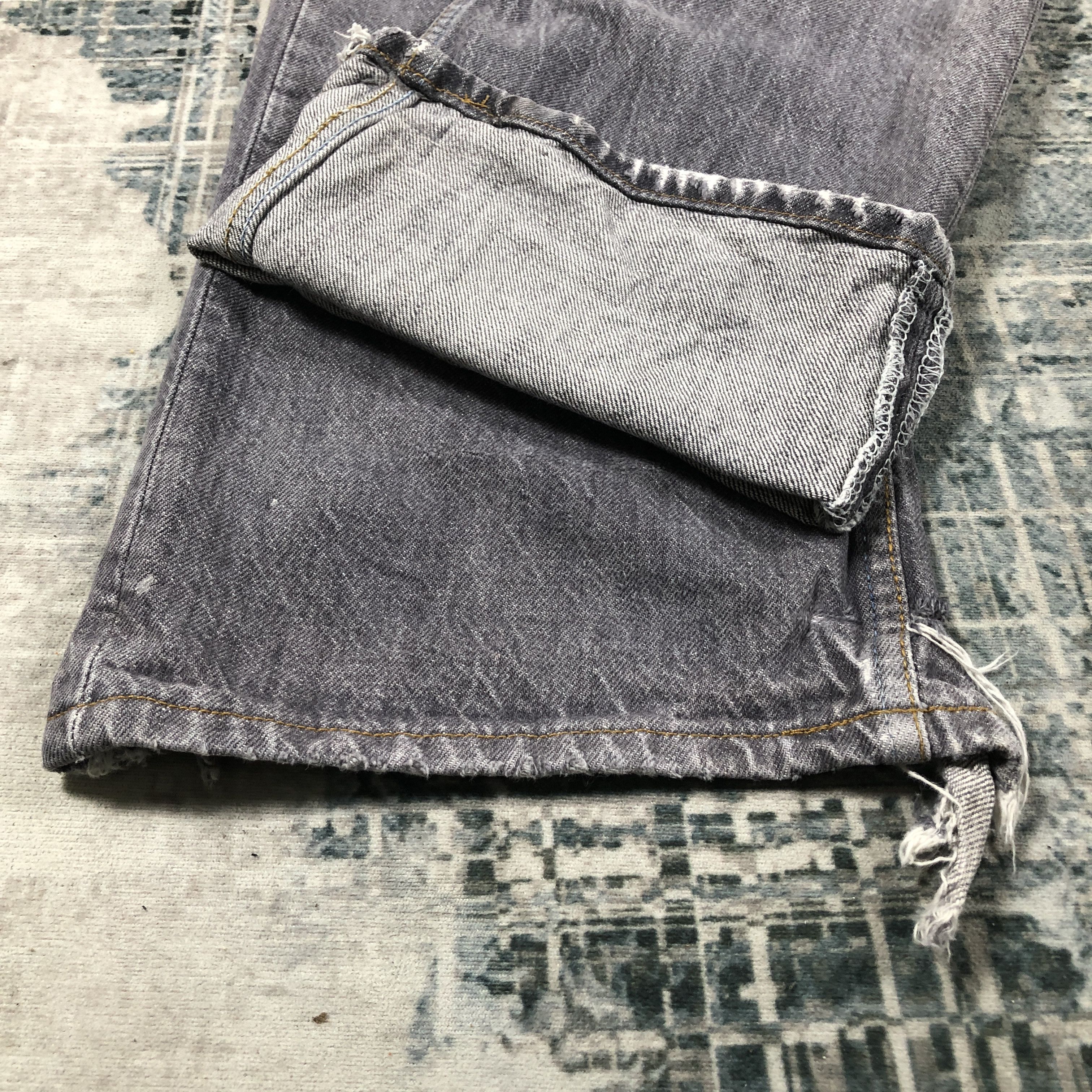 Levi's × Vintage Vintage Levis 501 Jeans Faded Black Denim Size US 33 - 11 Thumbnail