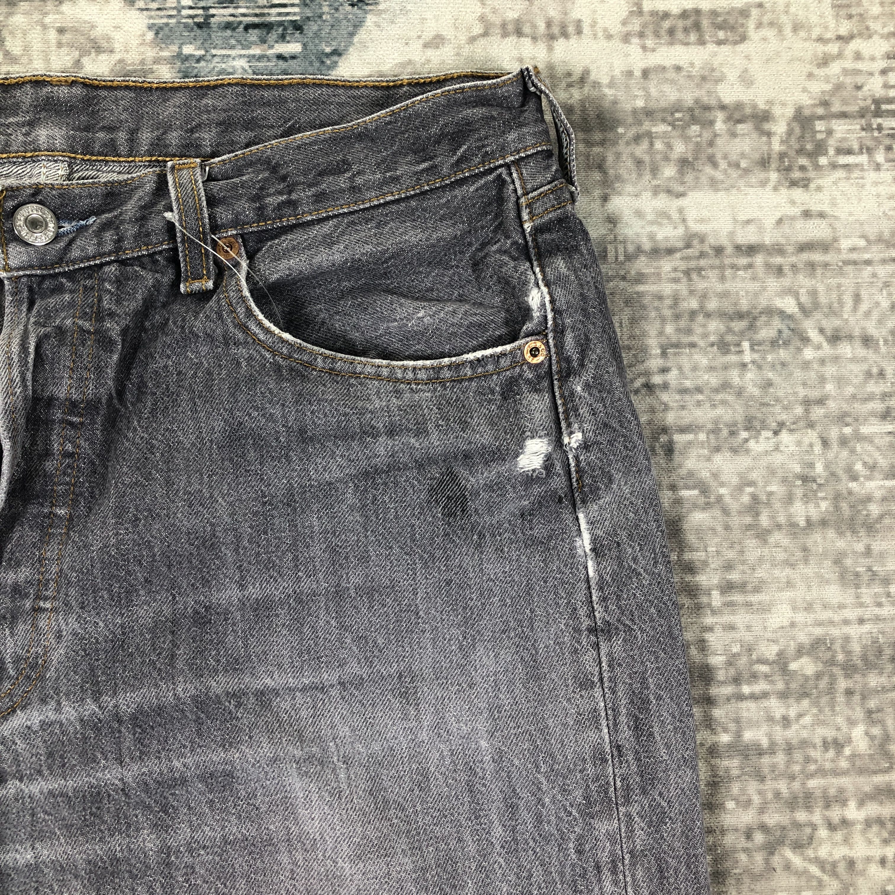 Levi's × Vintage Vintage Levis 501 Jeans Faded Black Denim Size US 33 - 8 Thumbnail