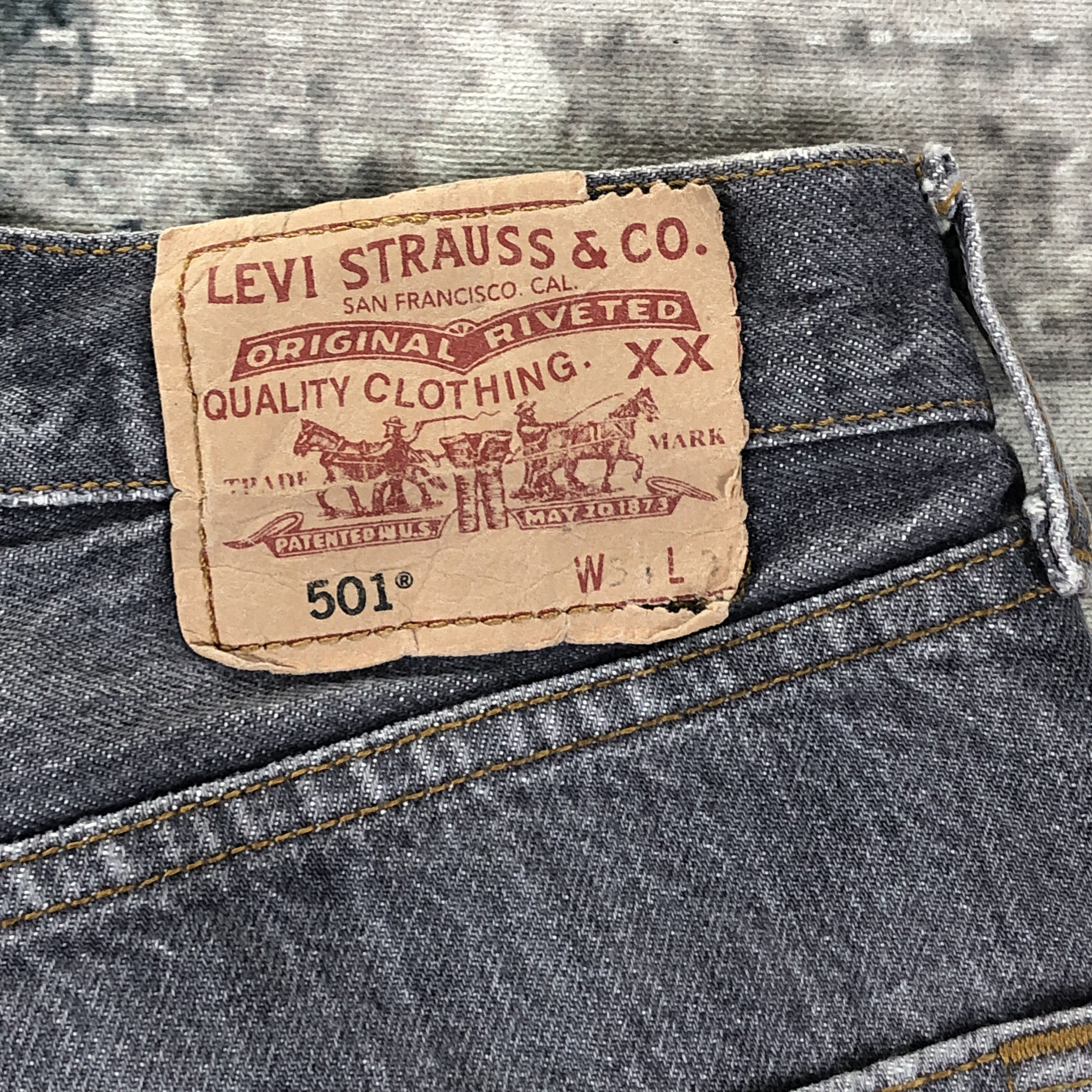 Levi's × Vintage Vintage Levis 501 Jeans Faded Black Denim Size US 33 - 17 Thumbnail