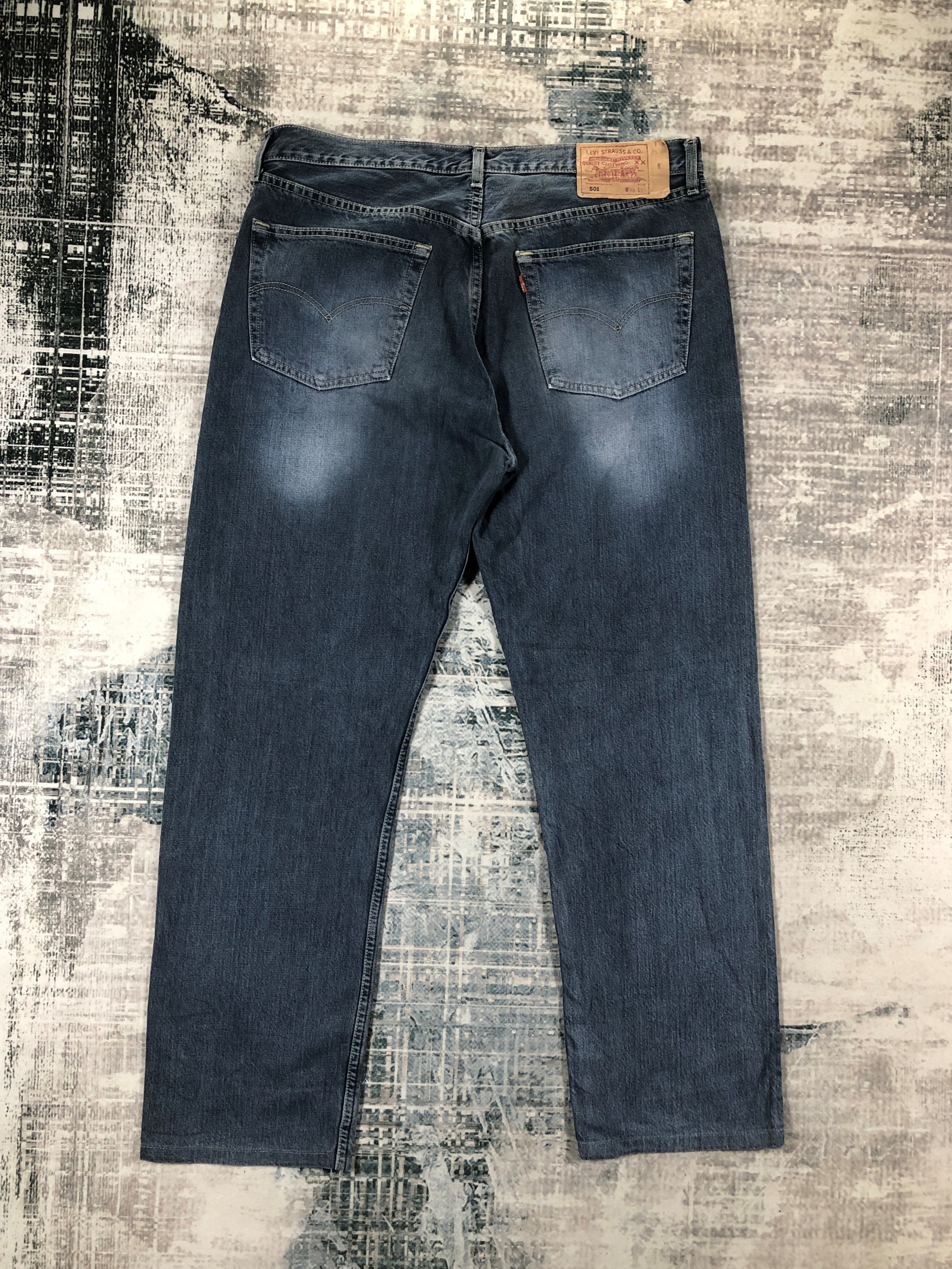 Levi's × Vintage Vintage Levis 501 Jeans Faded Blue Denim Pants Size US 37 - 2 Thumbnail