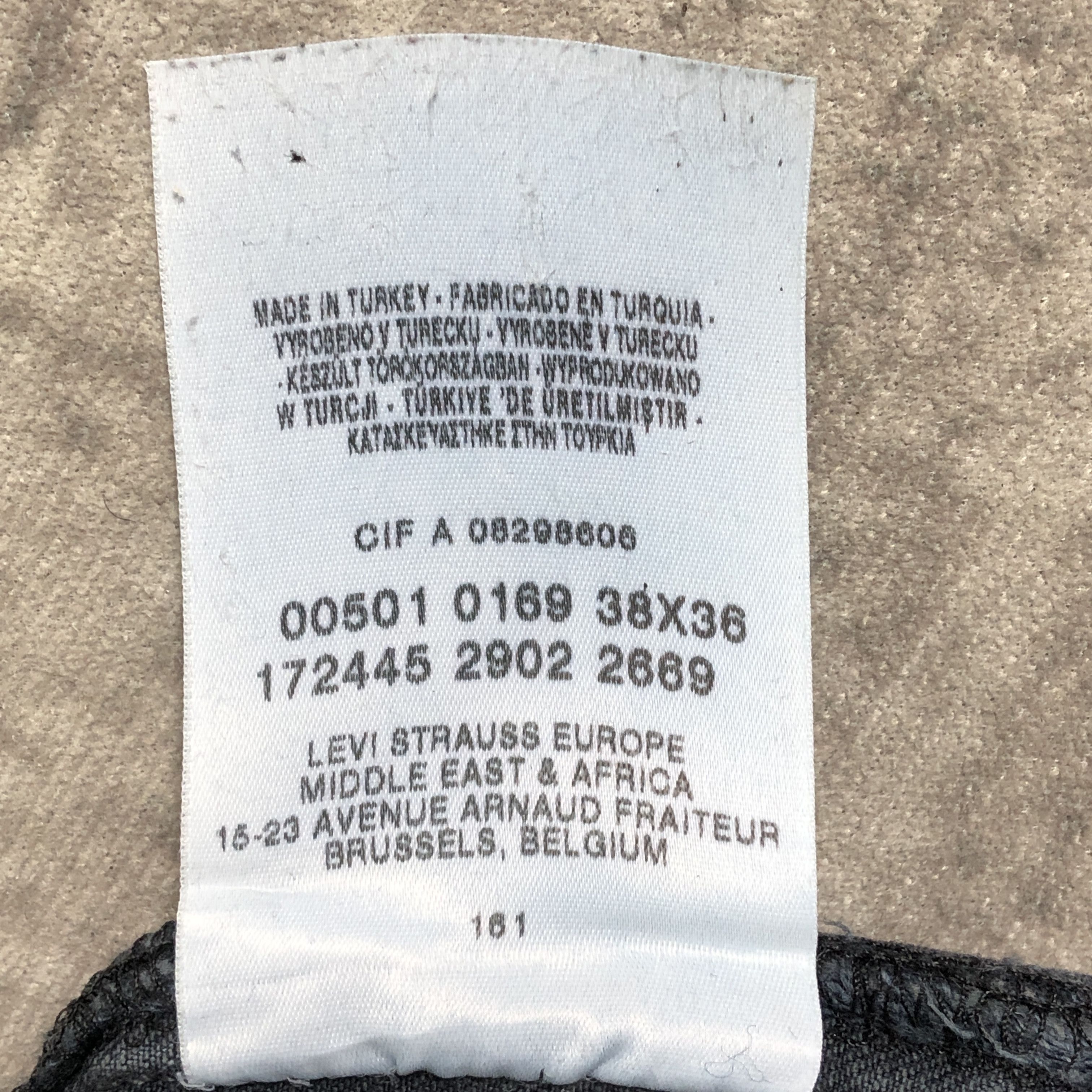 Levi's × Vintage Vintage Levis 501 Jeans Faded Blue Denim Pants Size US 37 - 11 Thumbnail