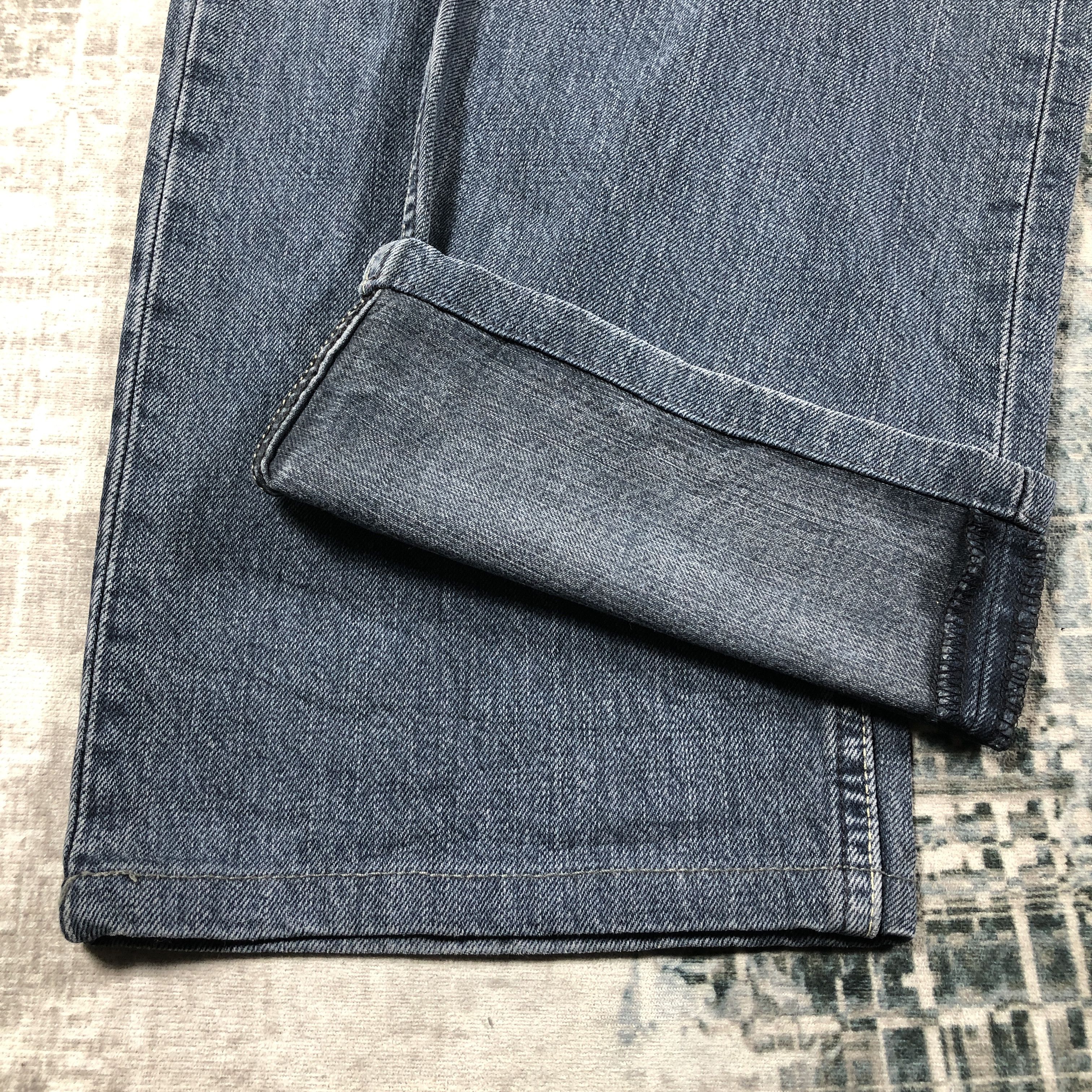 Levi's × Vintage Vintage Levis 501 Jeans Faded Blue Denim Pants Size US 37 - 7 Thumbnail