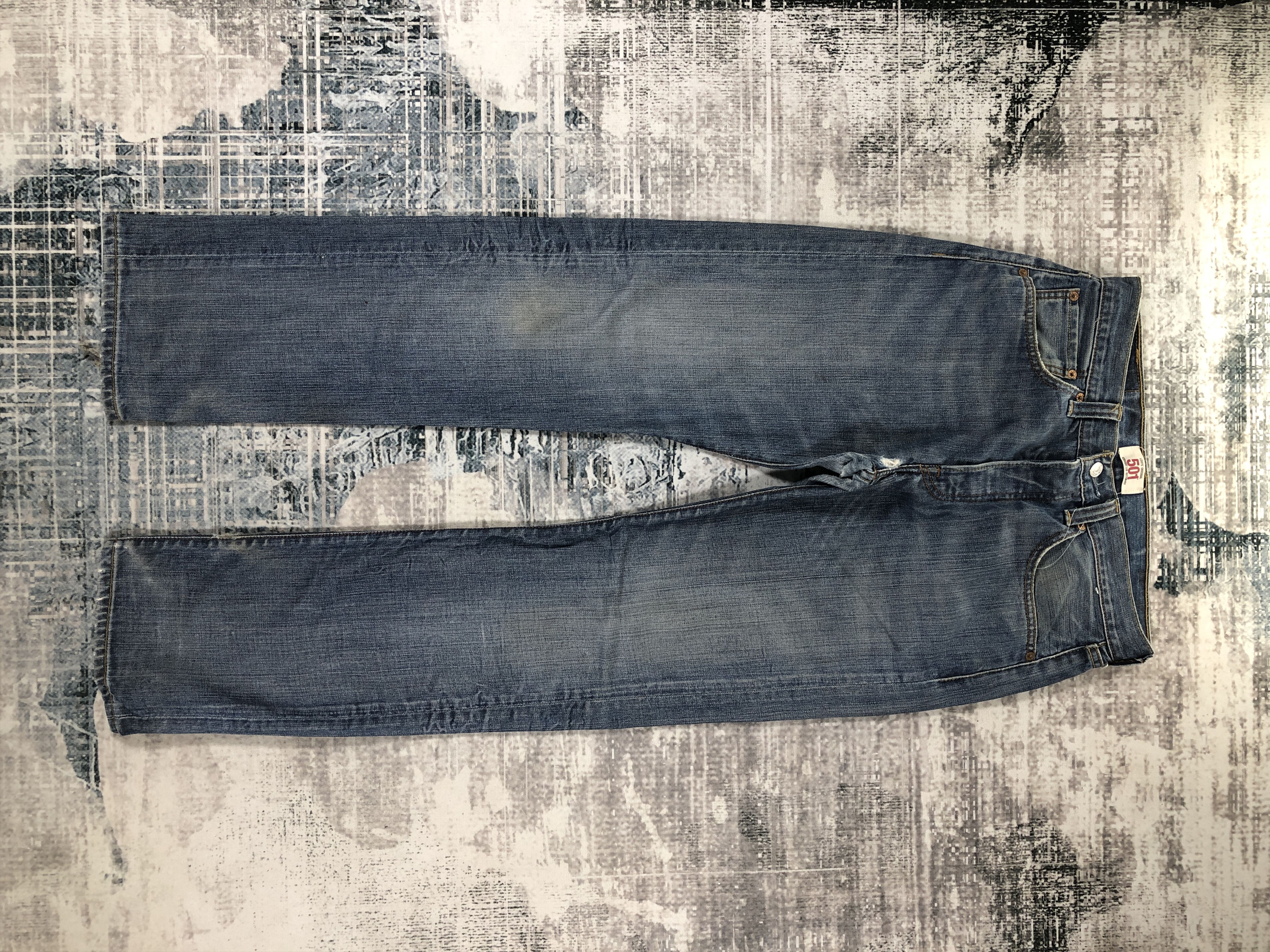 Levi's Levi's Jeans 501 Medium Wash Size US 31 - 1 Thumbnail