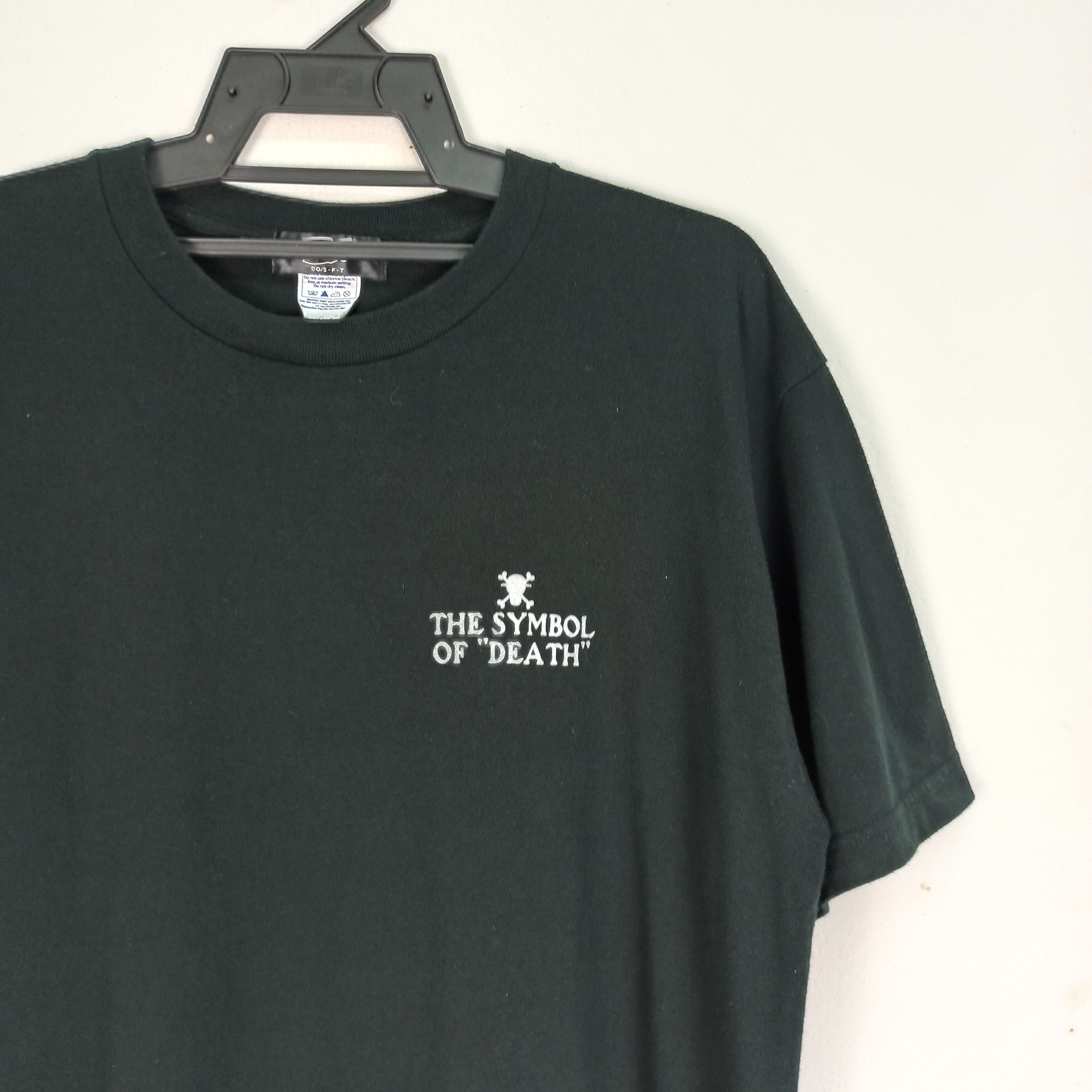 Anime Rare One Piece The Symbol Of "Death" Tshirt Size US L / EU 52-54 / 3 - 6 Thumbnail