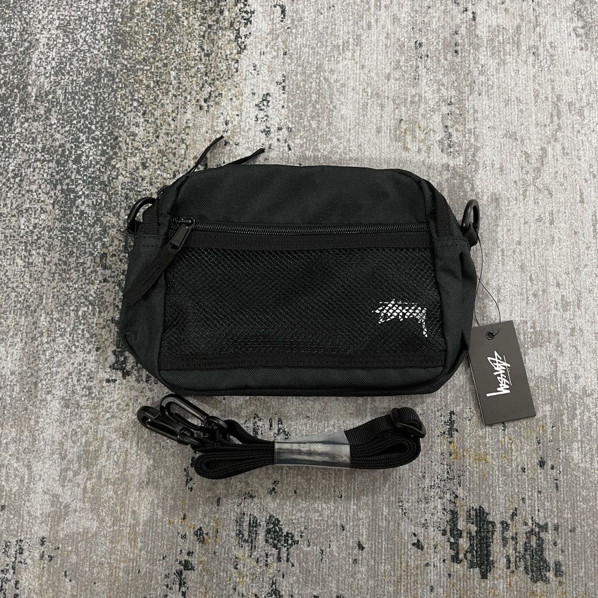 Stussy Stussy Stock Logo Sling Bag // Black Size ONE SIZE - 2 Thumbnail