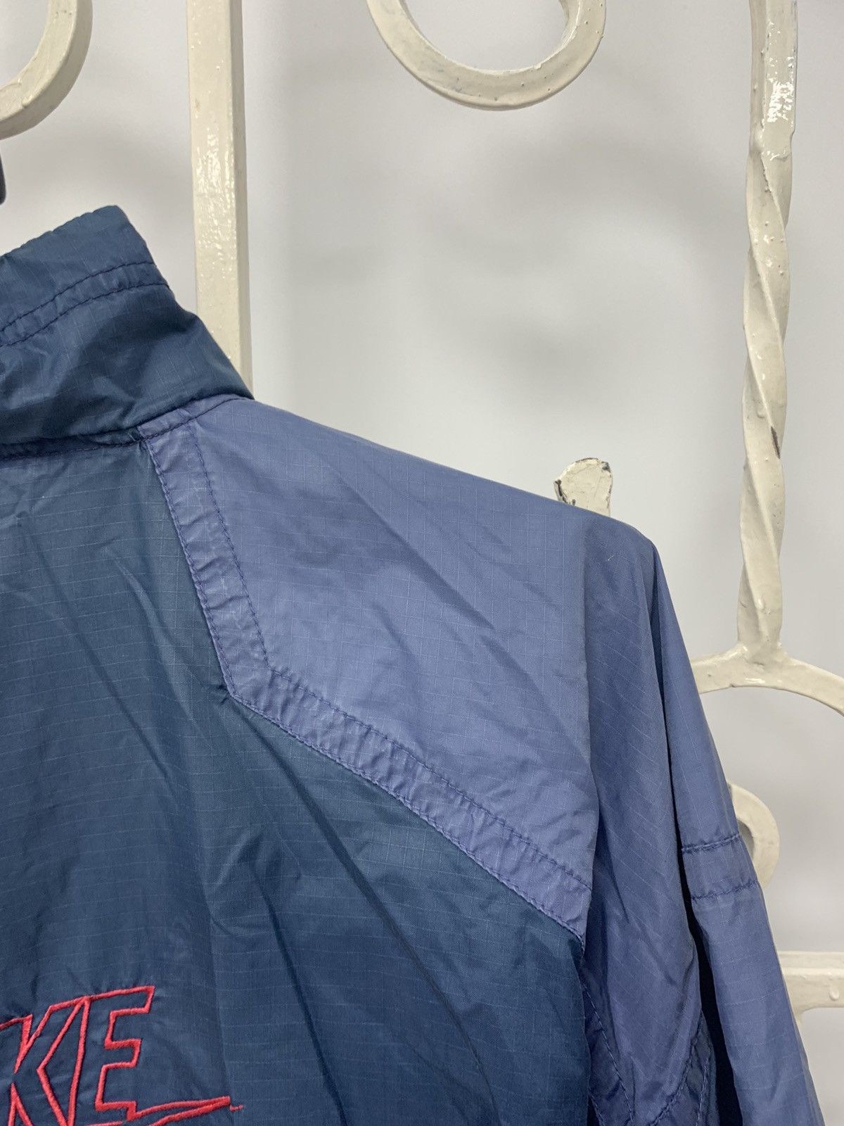 Nike × Vintage Vintage Nike Big Logo Jacket Size US L / EU 52-54 / 3 - 8 Thumbnail