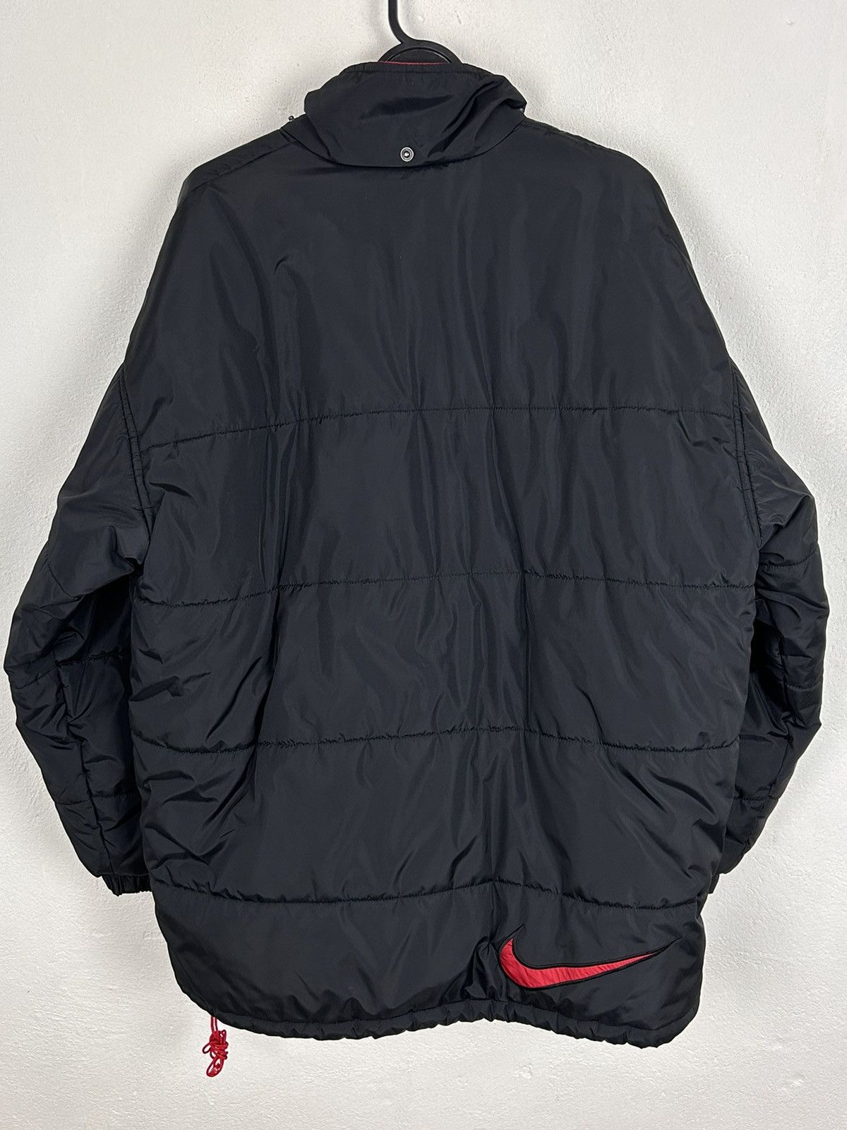 Nike 90s Vintage Nike Big Swoosh On Back Puffer Jacket In Black Size US M / EU 48-50 / 2 - 6 Thumbnail
