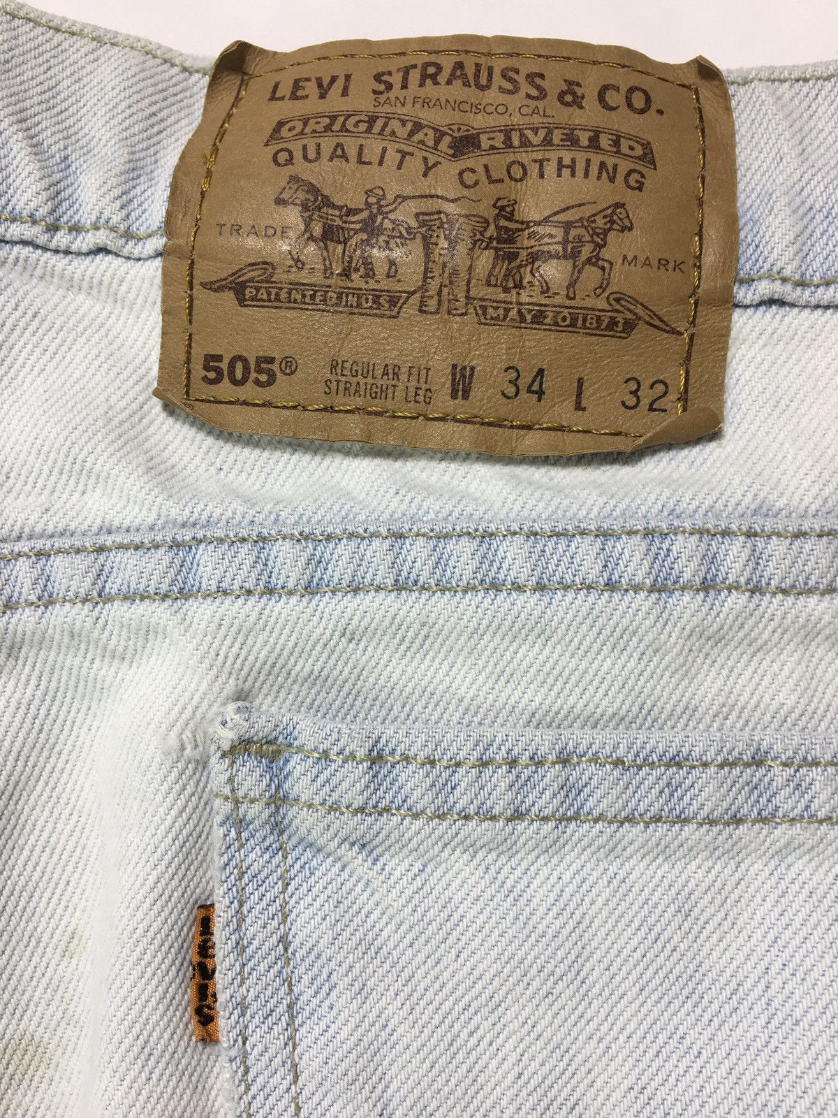 Levi's × Levi's Vintage Clothing × Vintage Vintage 80s Levis 505 Light Wash Distressed Orange Tab Jeans Size US 33 - 8 Thumbnail