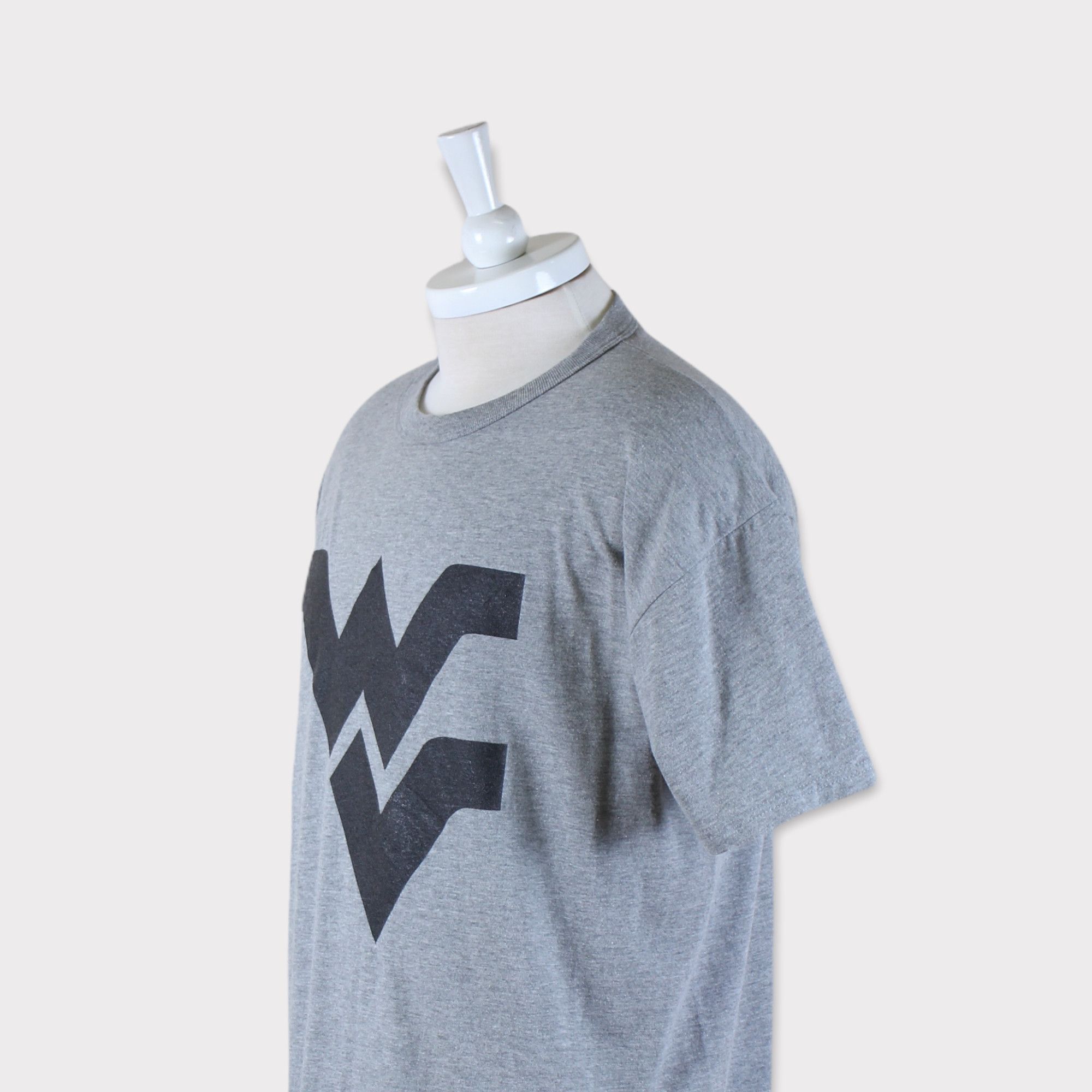 Vintage 90s West Virginia Mountaineers Shirt/Sweatshirt