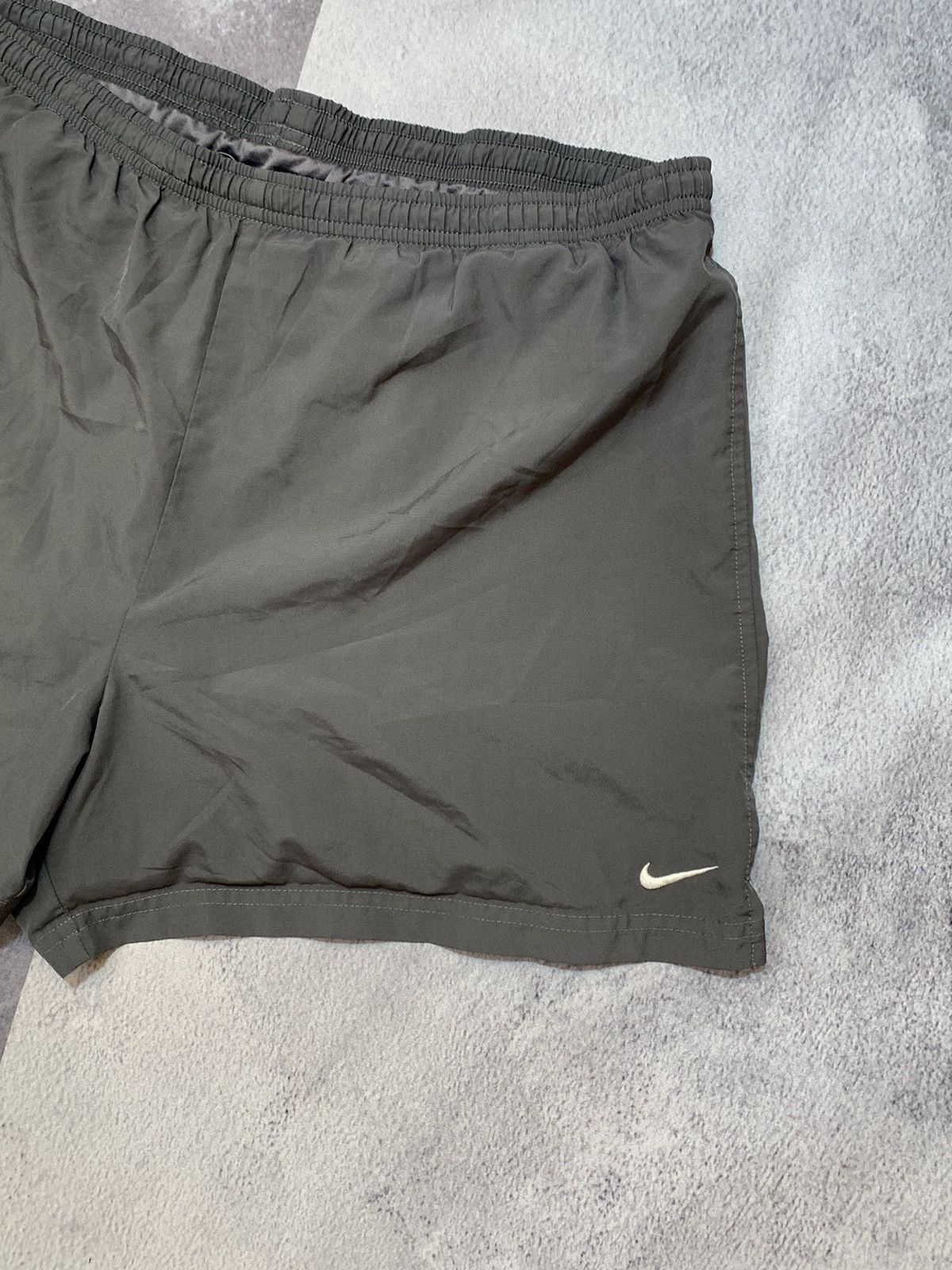 Nike × Vintage Vintage Y2K Nike swoosh shorts streetwear style size L Size US 34 / EU 50 - 3 Thumbnail