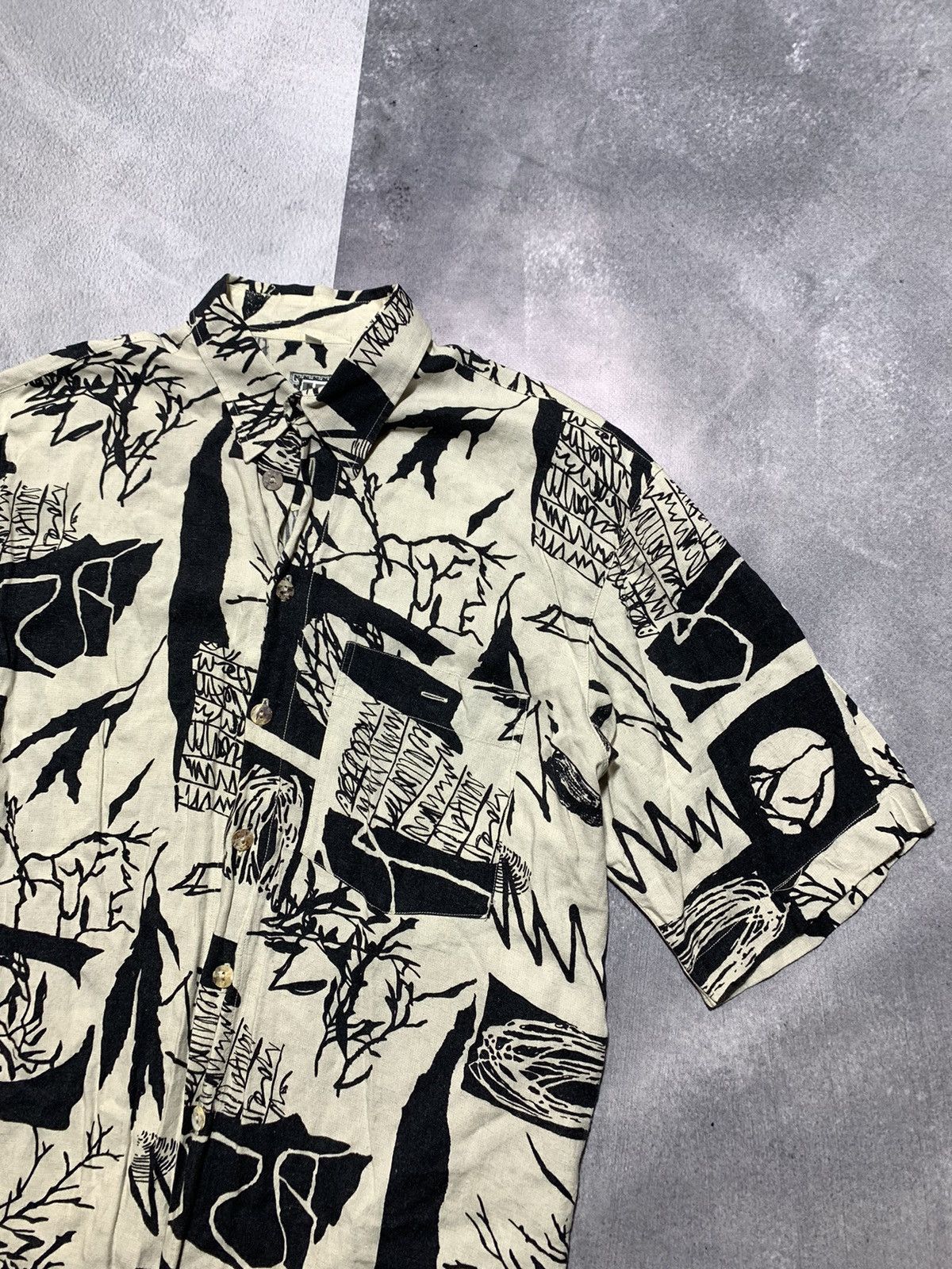 Vintage Vintage Hawaiian summer shirt allover print size L Size US L / EU 52-54 / 3 - 2 Thumbnail