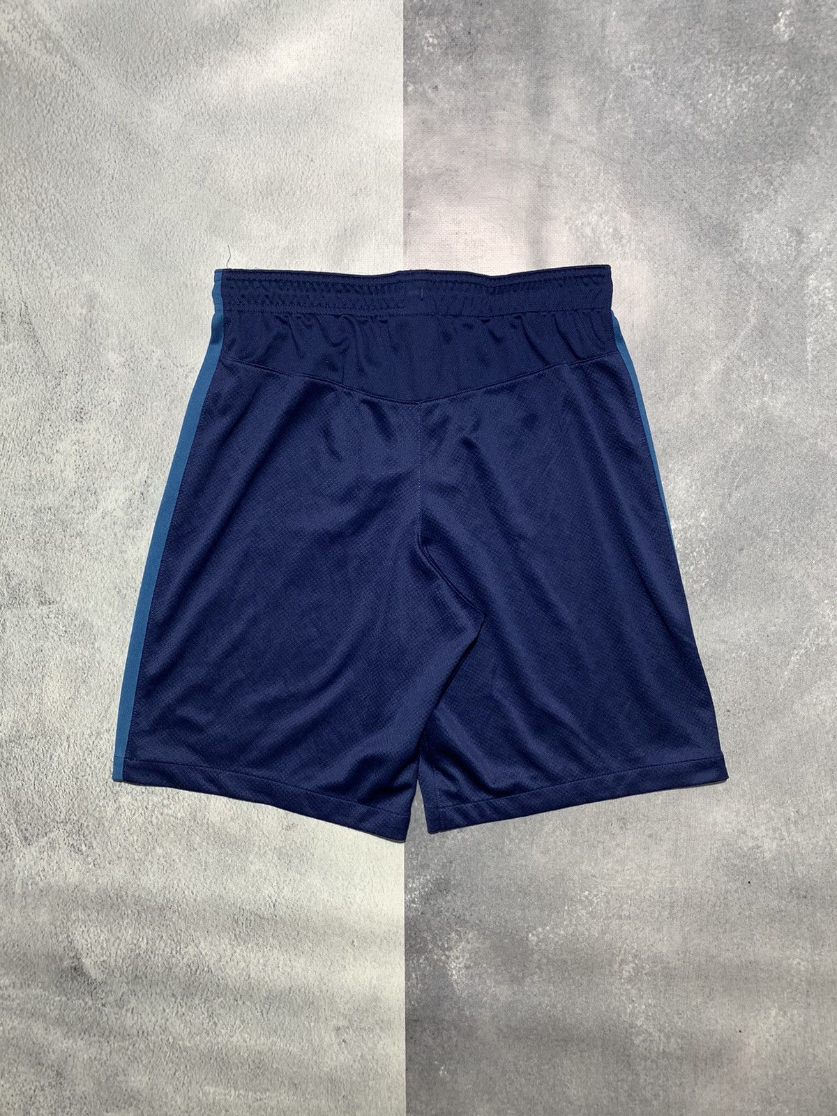 Nike Vintage Y2K Nike bottoms shorts swoosh streetwear size S Size US 30 / EU 46 - 4 Thumbnail