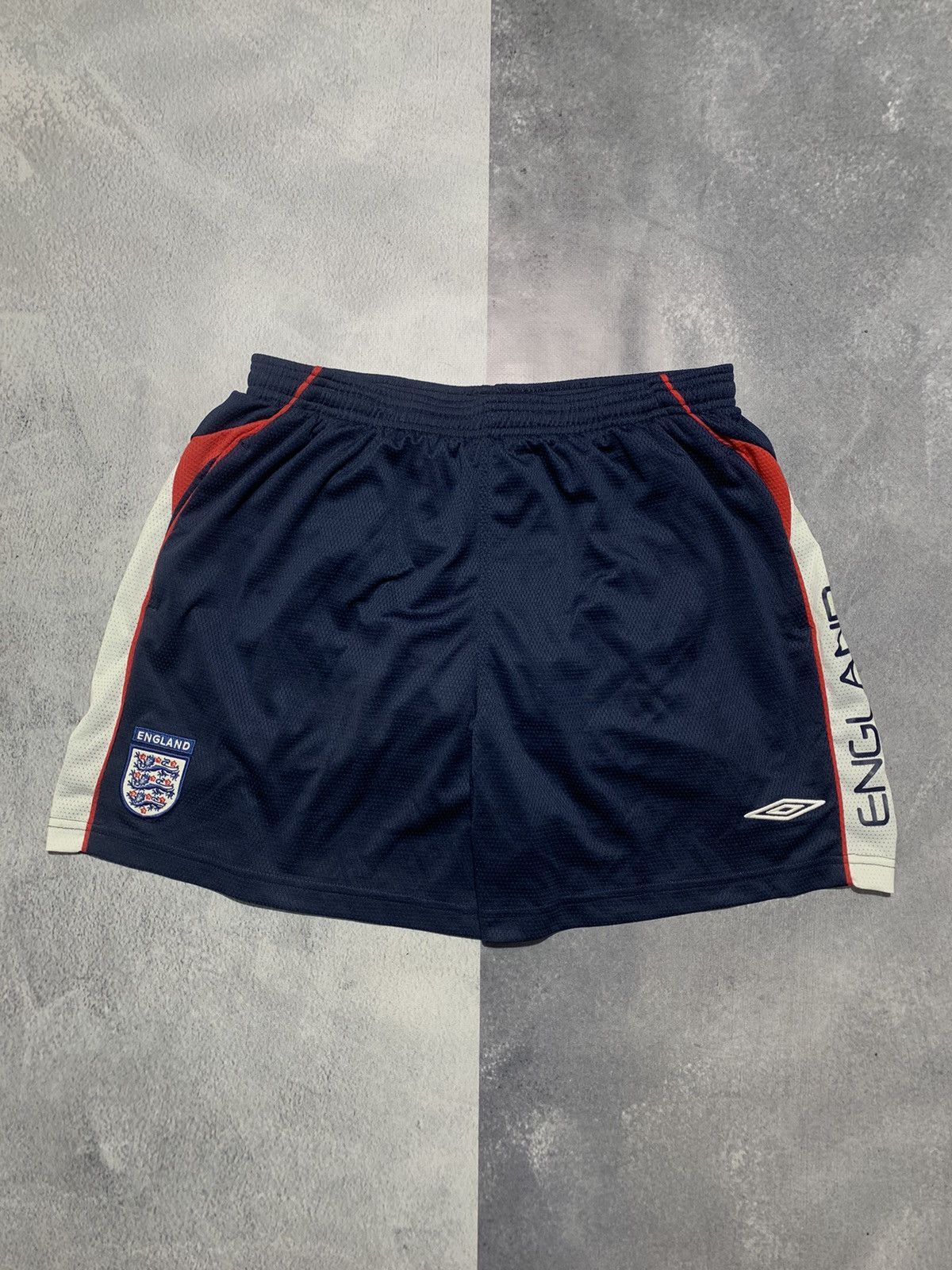 Umbro Vintage 90s Umbro England shorts streetwear casual size XL Size US 36 / EU 52 - 1 Thumbnail