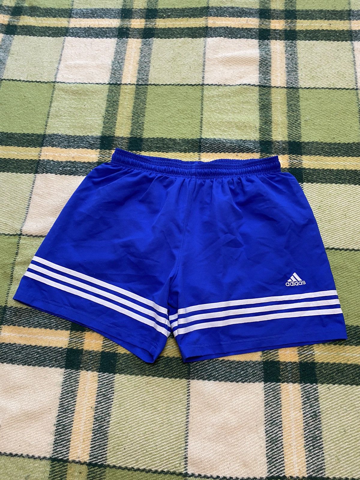 Adidas Vintage Adidas shorts streetwear y2k style casual size XL Size US 36 / EU 52 - 1 Thumbnail