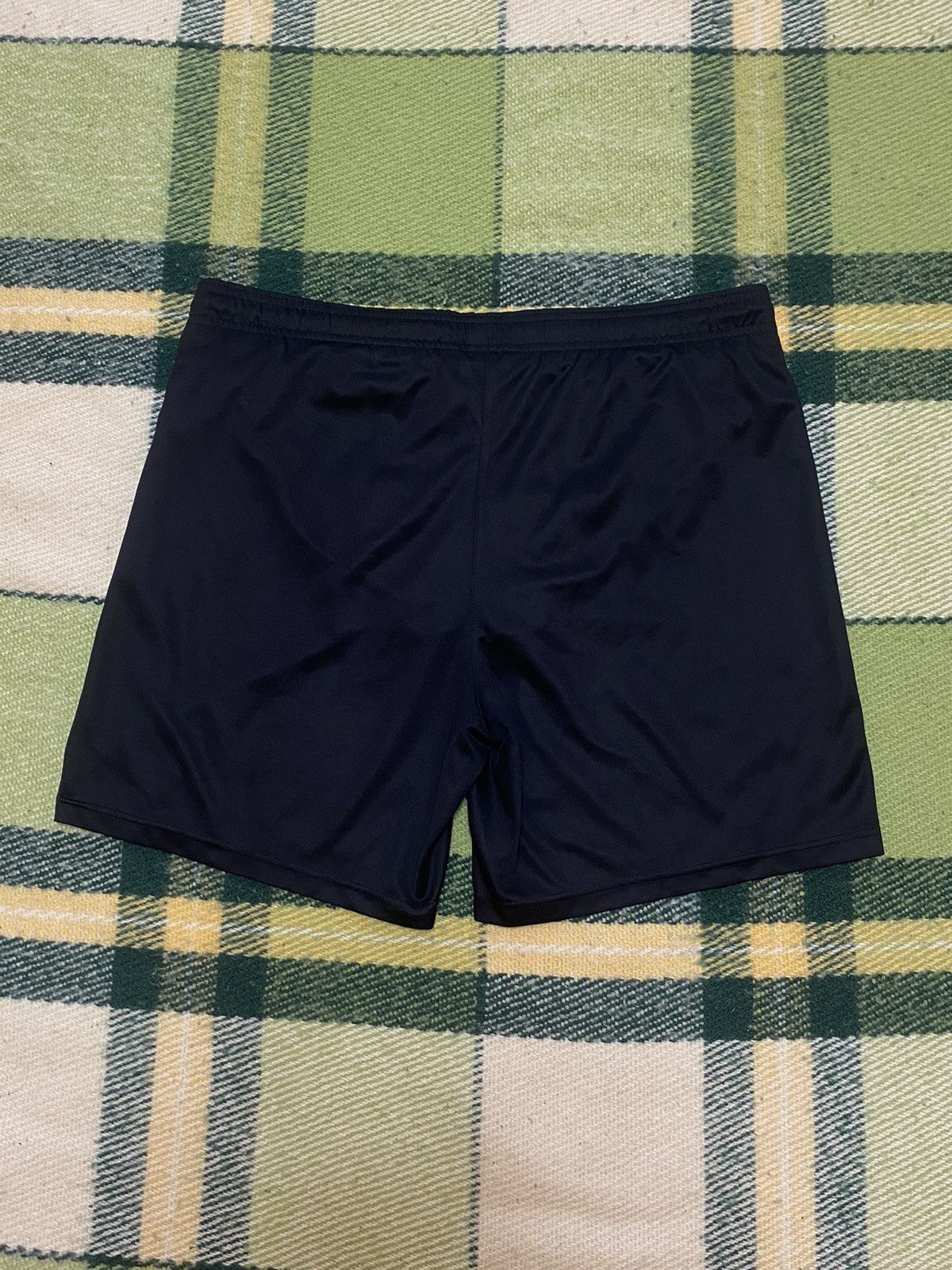 Nike Vintage Nike shorts streetwear swoosh casual y2k size S Size US 30 / EU 46 - 2 Thumbnail