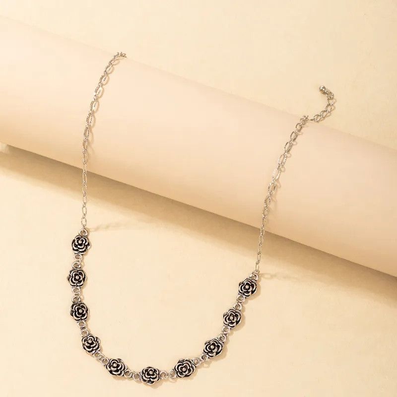 Jewelry Rose Choker Chain Necklace Size ONE SIZE - 2 Thumbnail