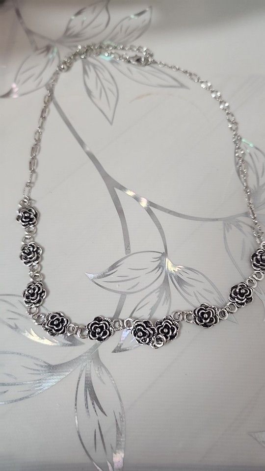 Jewelry Rose Choker Chain Necklace Size ONE SIZE - 5 Thumbnail