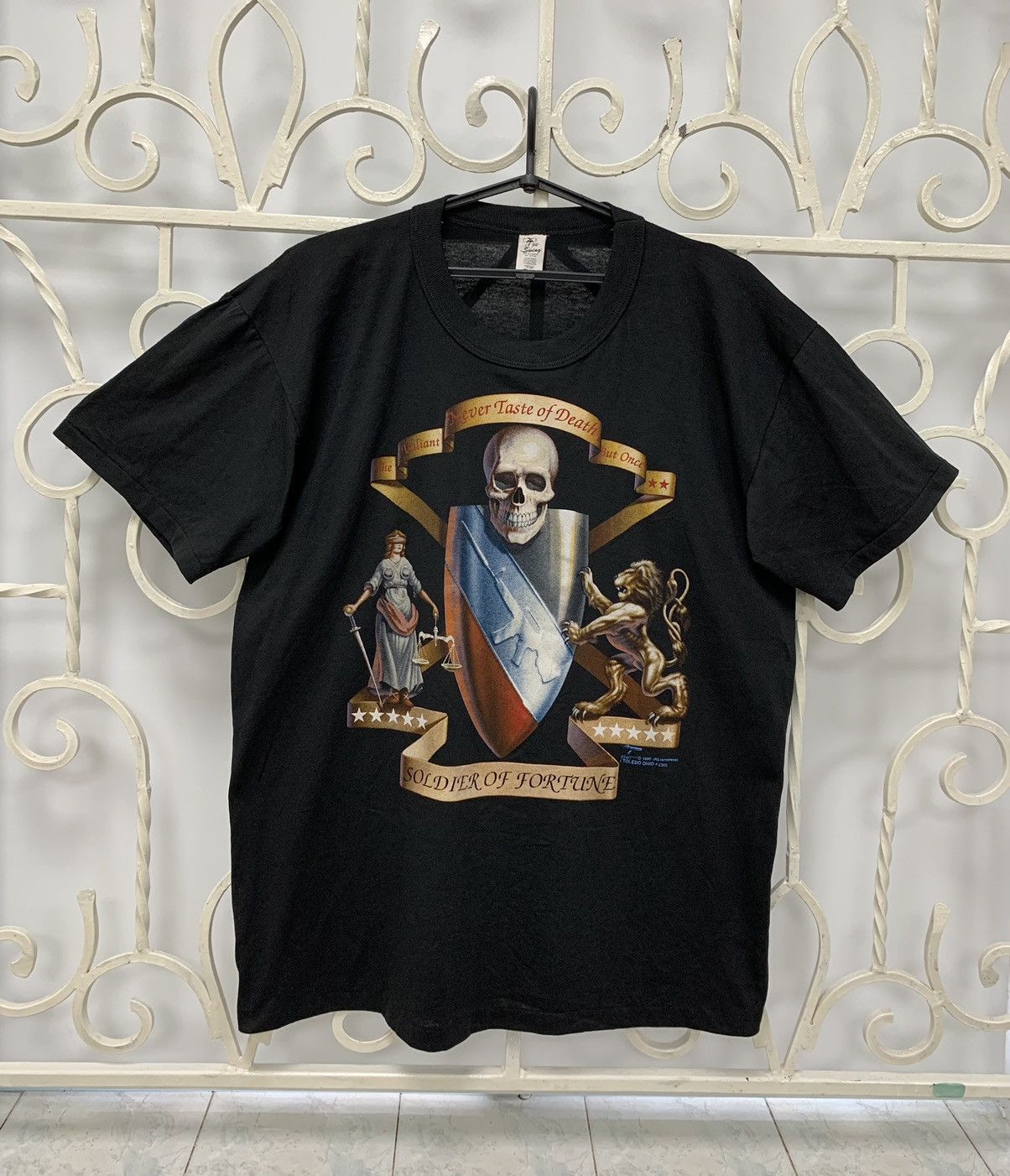 halloween vintage t shirt