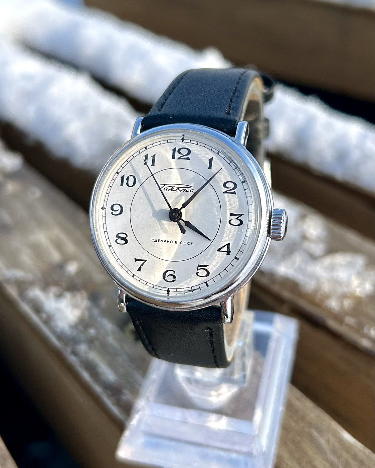 Vintage Vintage Soviet Raketa Watch Mechanical Wristwatch USSR 1980s Size ONE SIZE - 1 Thumbnail