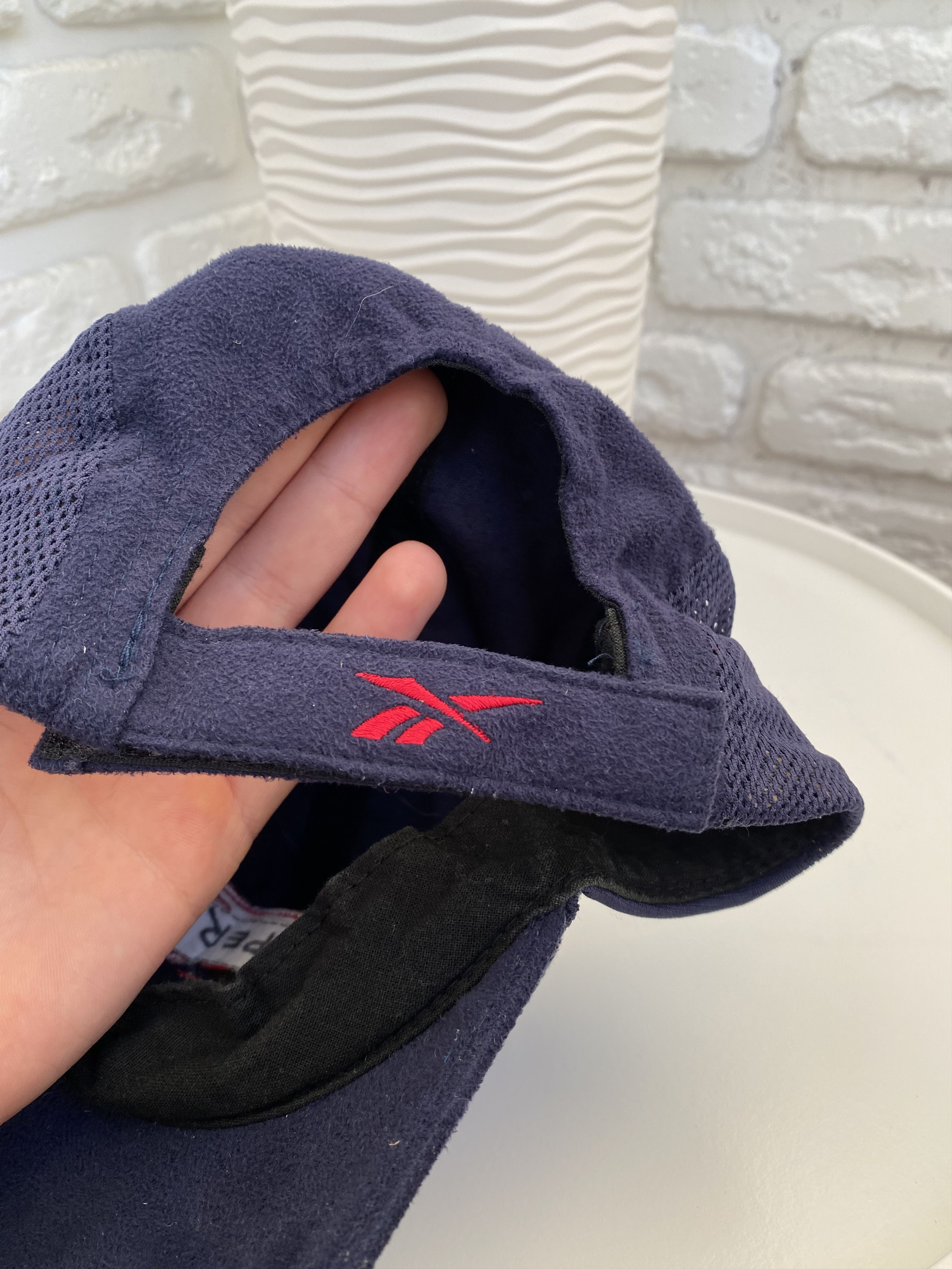 Reebok × Vintage Reebok Velour Big Logo Cap Hat Size ONE SIZE - 4 Thumbnail