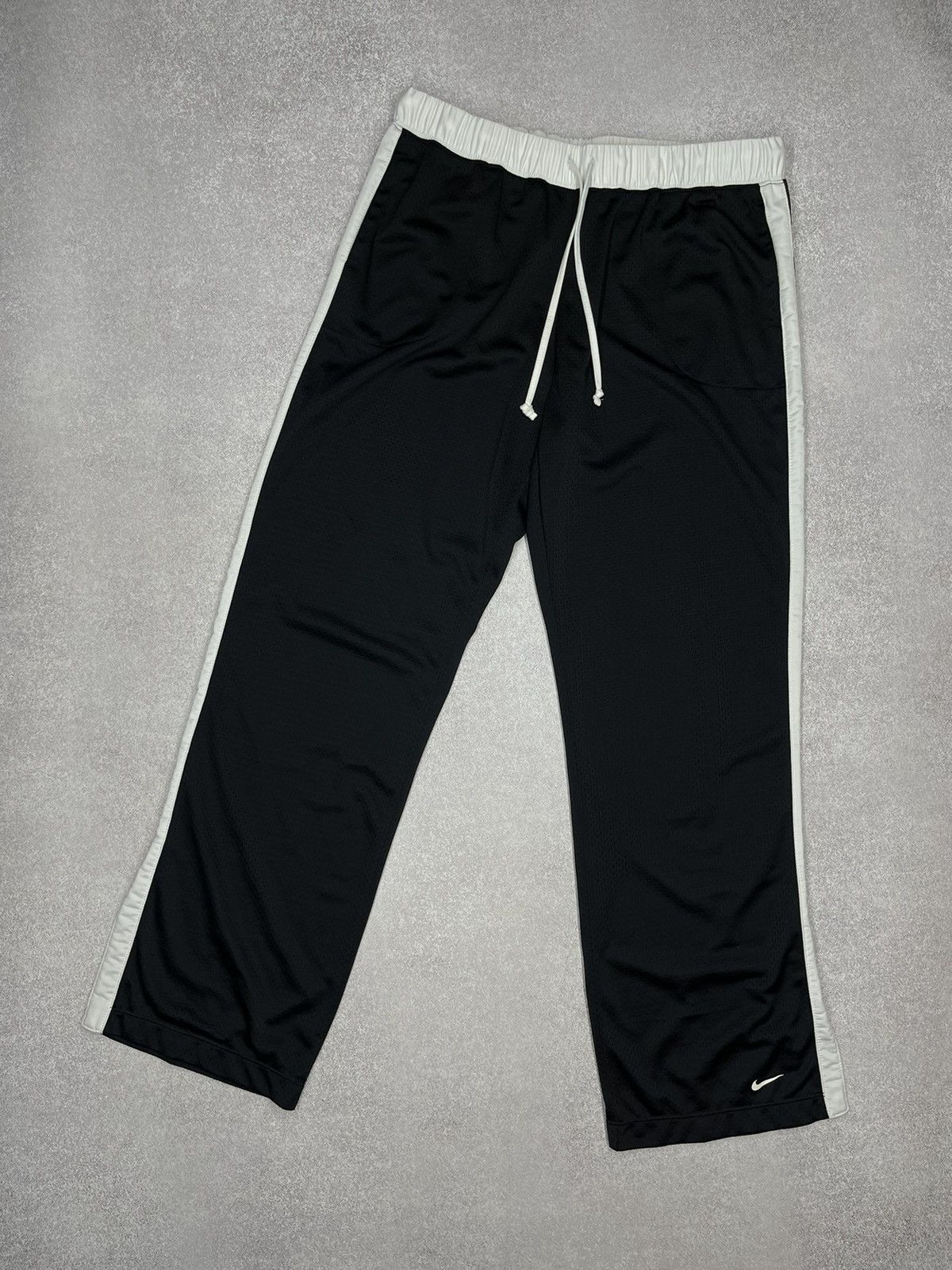 Vintage Women Nike Sweatpants Y2K drill size M