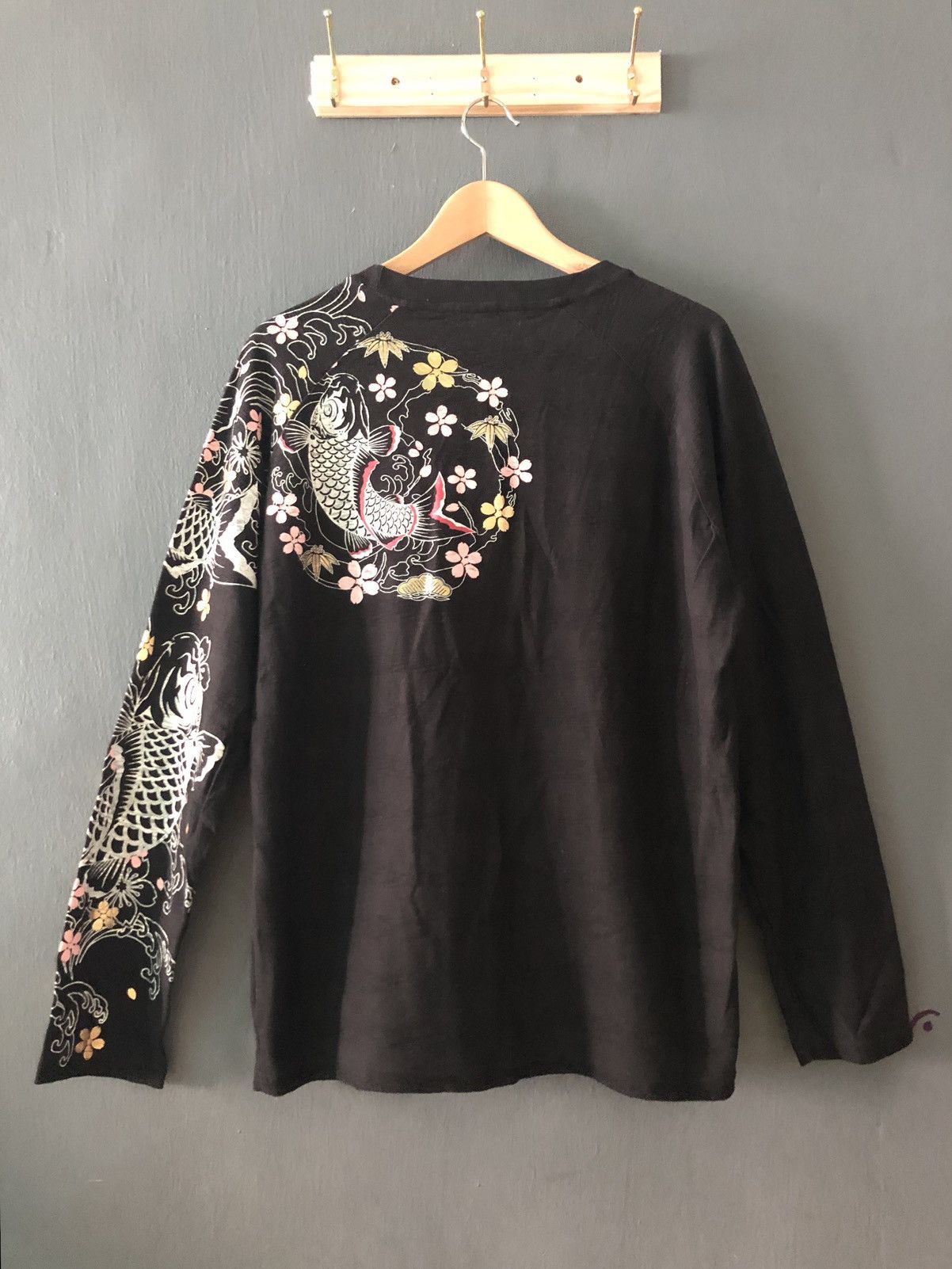 Japanese Brand CURE ALL KOI FISH EMBROIDERY YAKUZA GANG STYLE SUKAJAN SHIRT Size US L / EU 52-54 / 3 - 2 Thumbnail