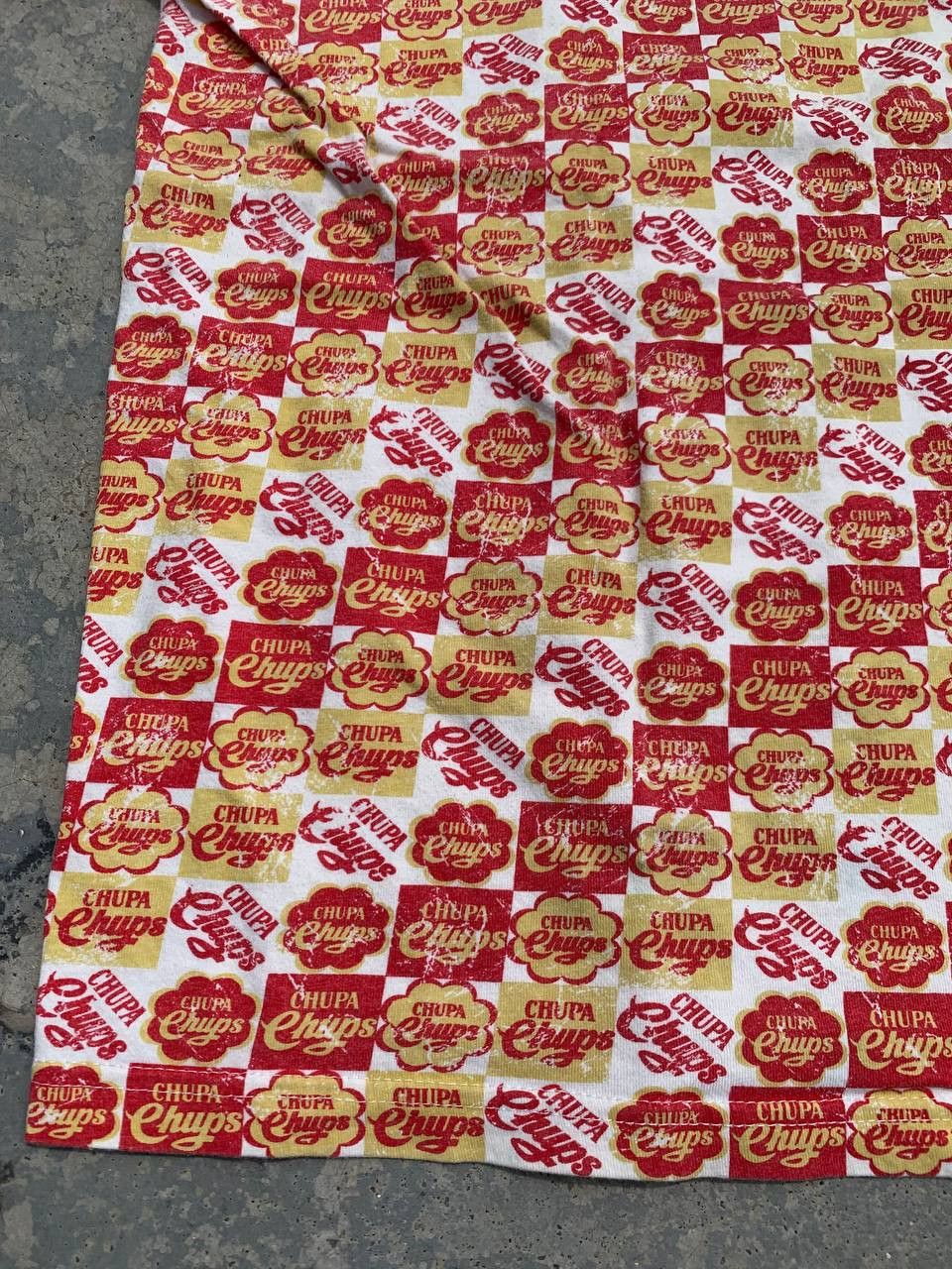 Other Chupa Chups Vintage Fullprint Tshirt Size US L / EU 52-54 / 3 - 6 Thumbnail