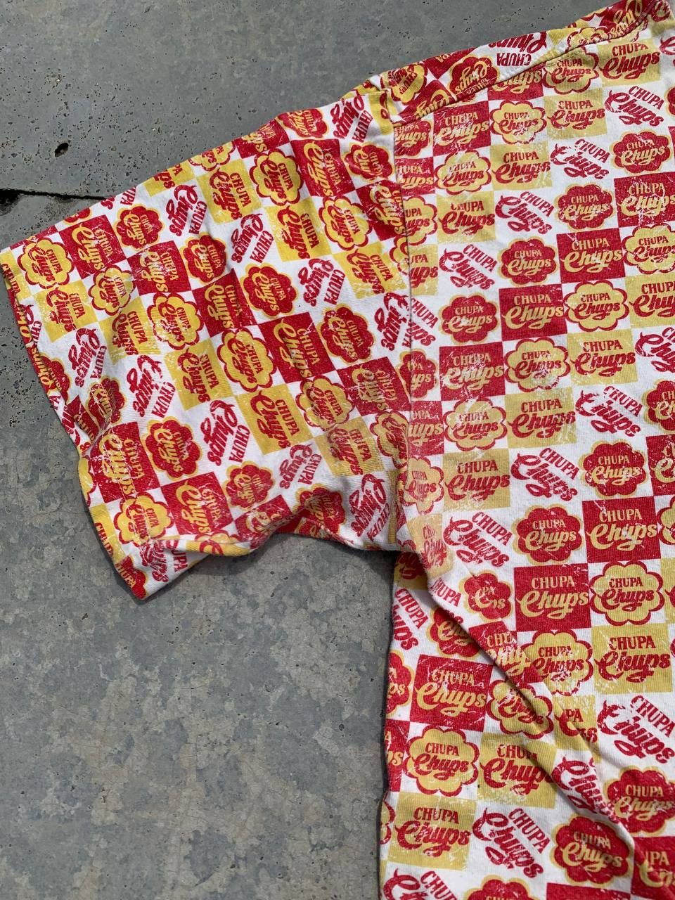 Other Chupa Chups Vintage Fullprint Tshirt Size US L / EU 52-54 / 3 - 7 Thumbnail