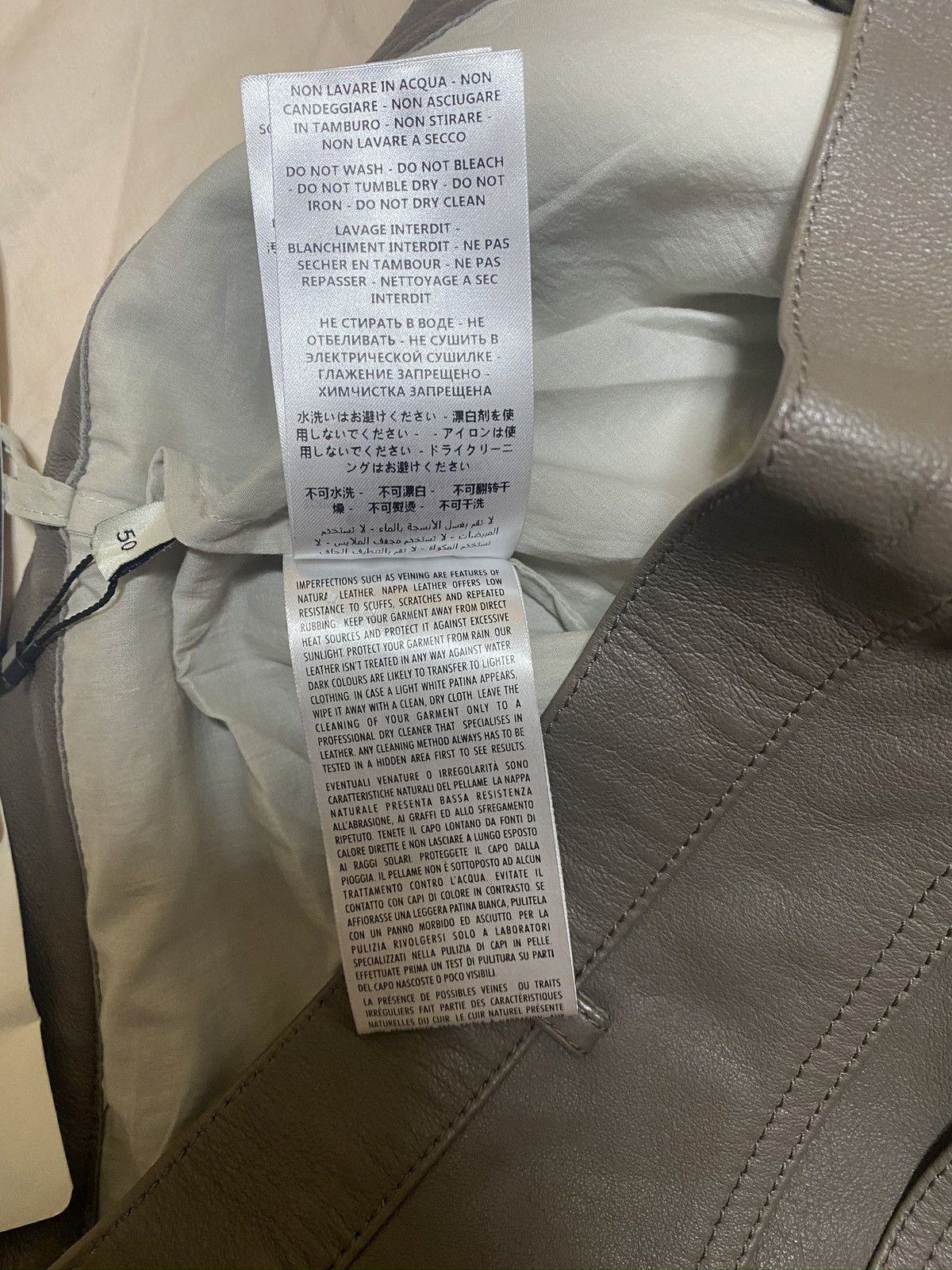 Gucci Rare 2000USD value Gucci runaway lamb leather shorts Size US 34 / EU 50 - 9 Thumbnail