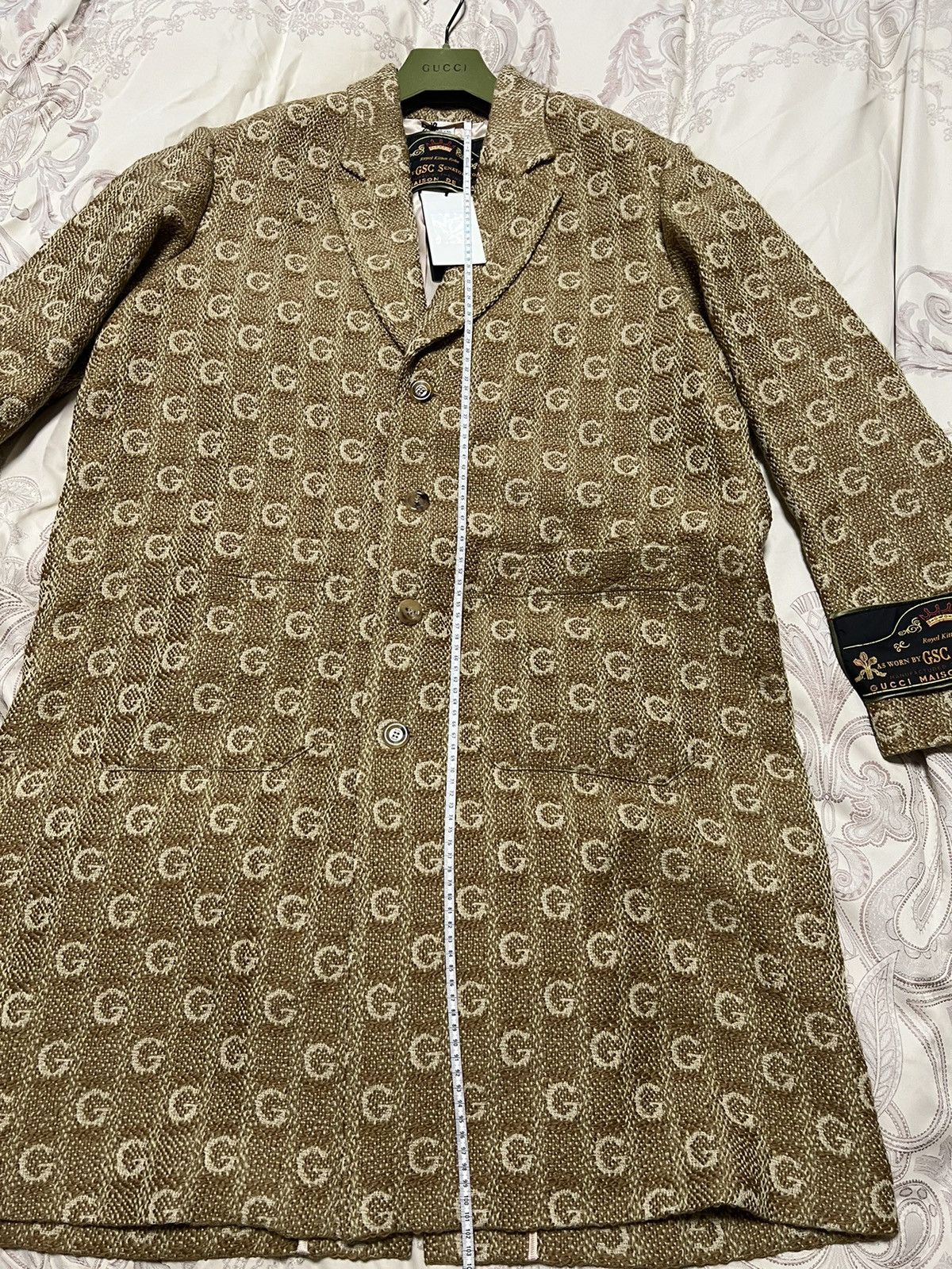 Gucci Gucci FW19 Textured G Wool coat with label Size US M / EU 48-50 / 2 - 23 Thumbnail