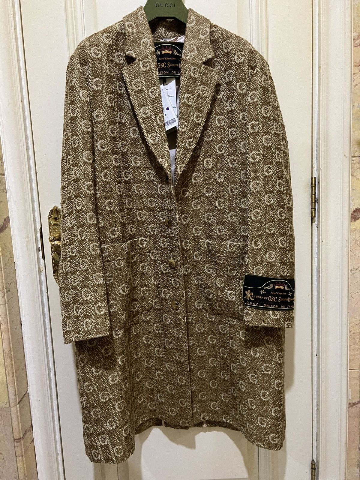 Gucci Gucci FW19 Textured G Wool coat with label Size US M / EU 48-50 / 2 - 3 Thumbnail