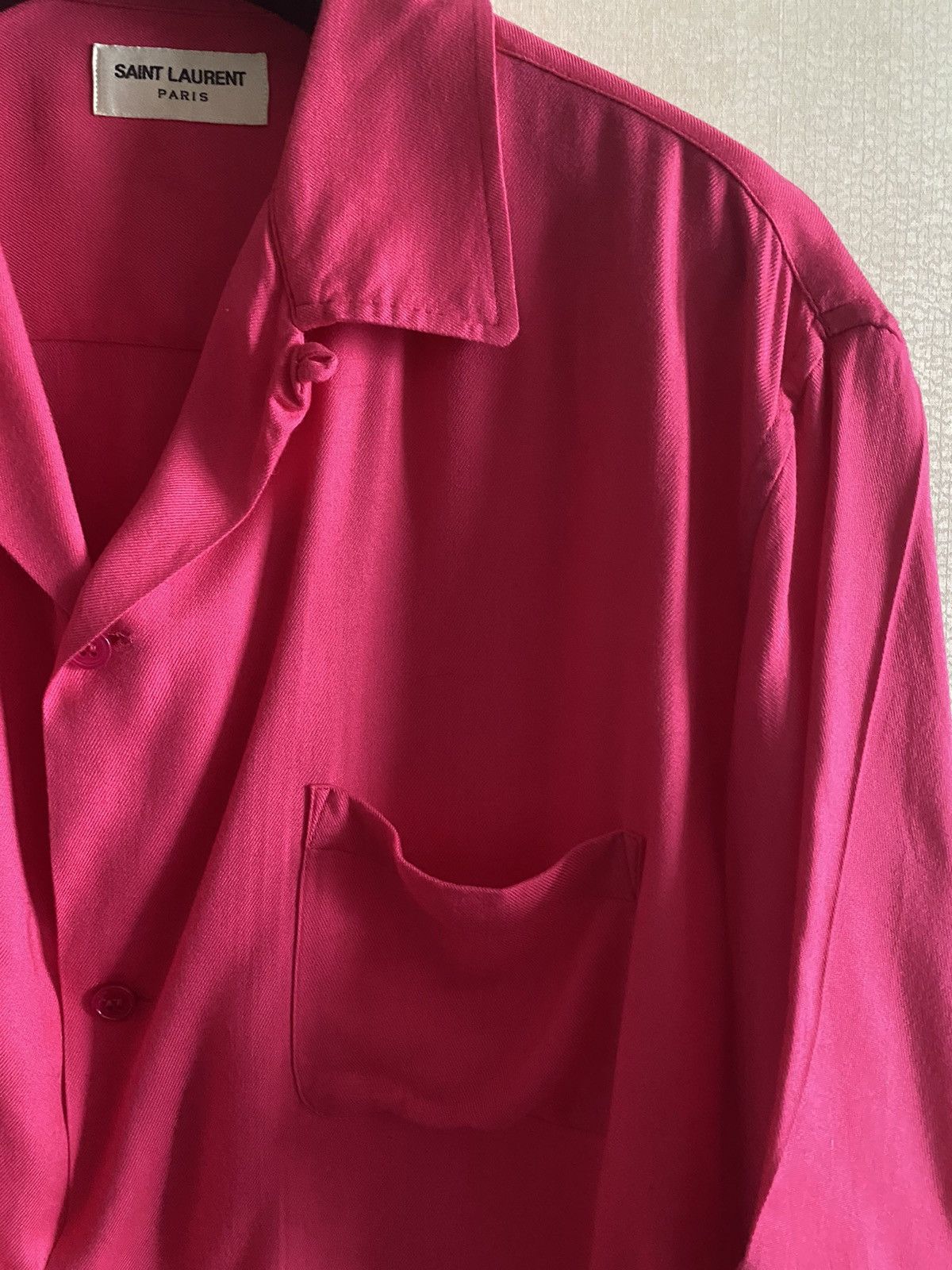 Hedi Slimane × Saint Laurent Paris SS16 pink oversized viscose shirt Size US M / EU 48-50 / 2 - 6 Thumbnail