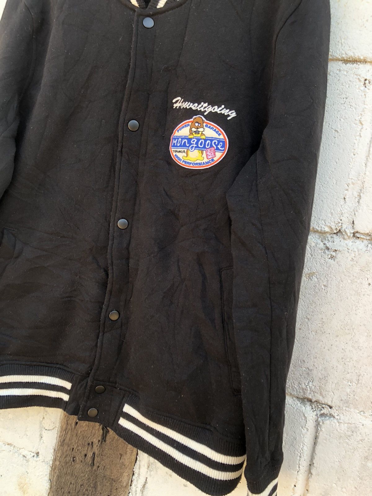 Uniqlo Uniqlo Varsity Jacket Mongoose Garage Size US L / EU 52-54 / 3 - 3 Thumbnail