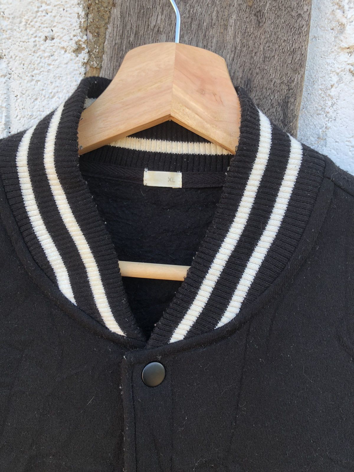 Uniqlo Uniqlo Varsity Jacket Mongoose Garage Size US L / EU 52-54 / 3 - 4 Thumbnail