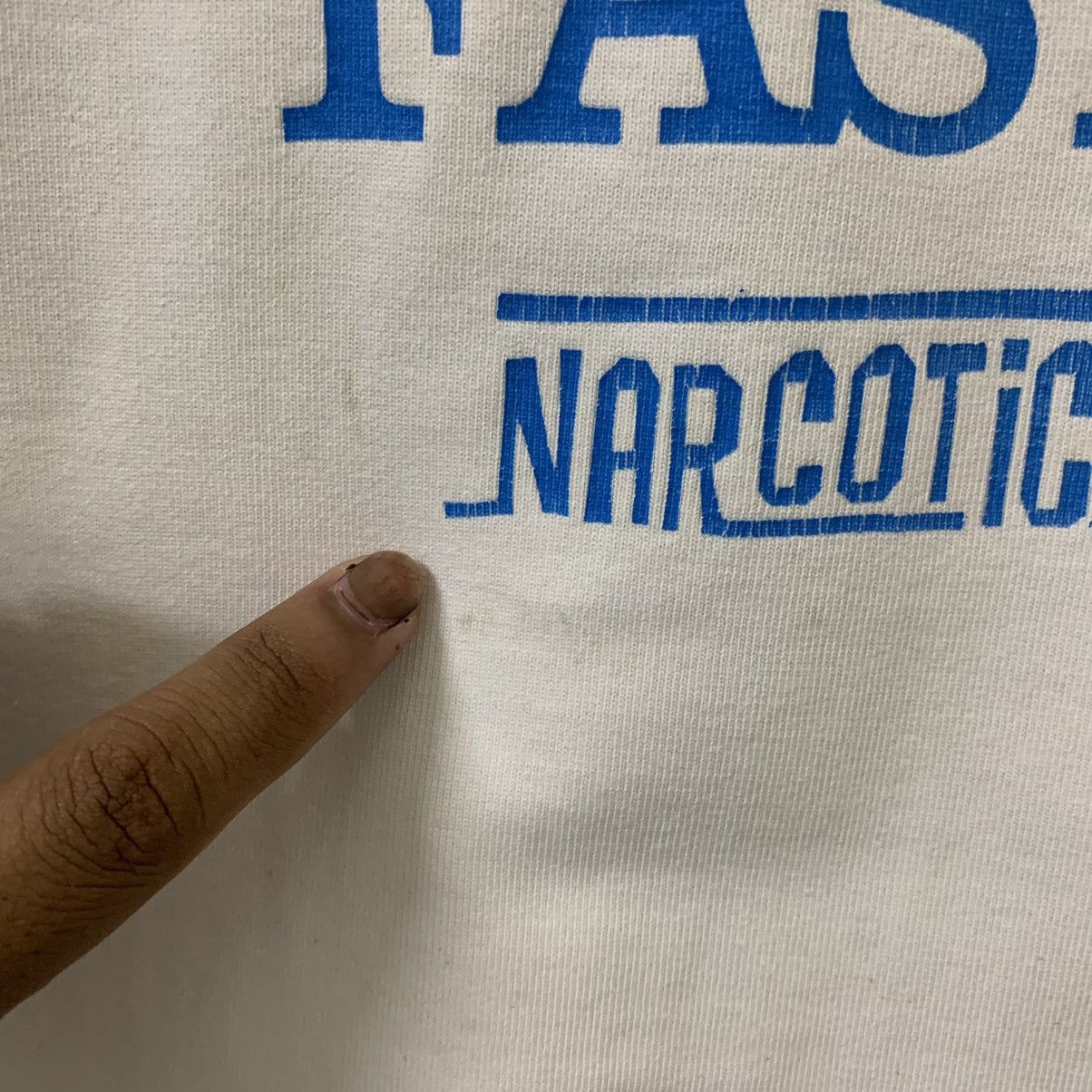 Japanese Brand VINTAGE NARCOTIC T SHIRT Size US L / EU 52-54 / 3 - 7 Thumbnail