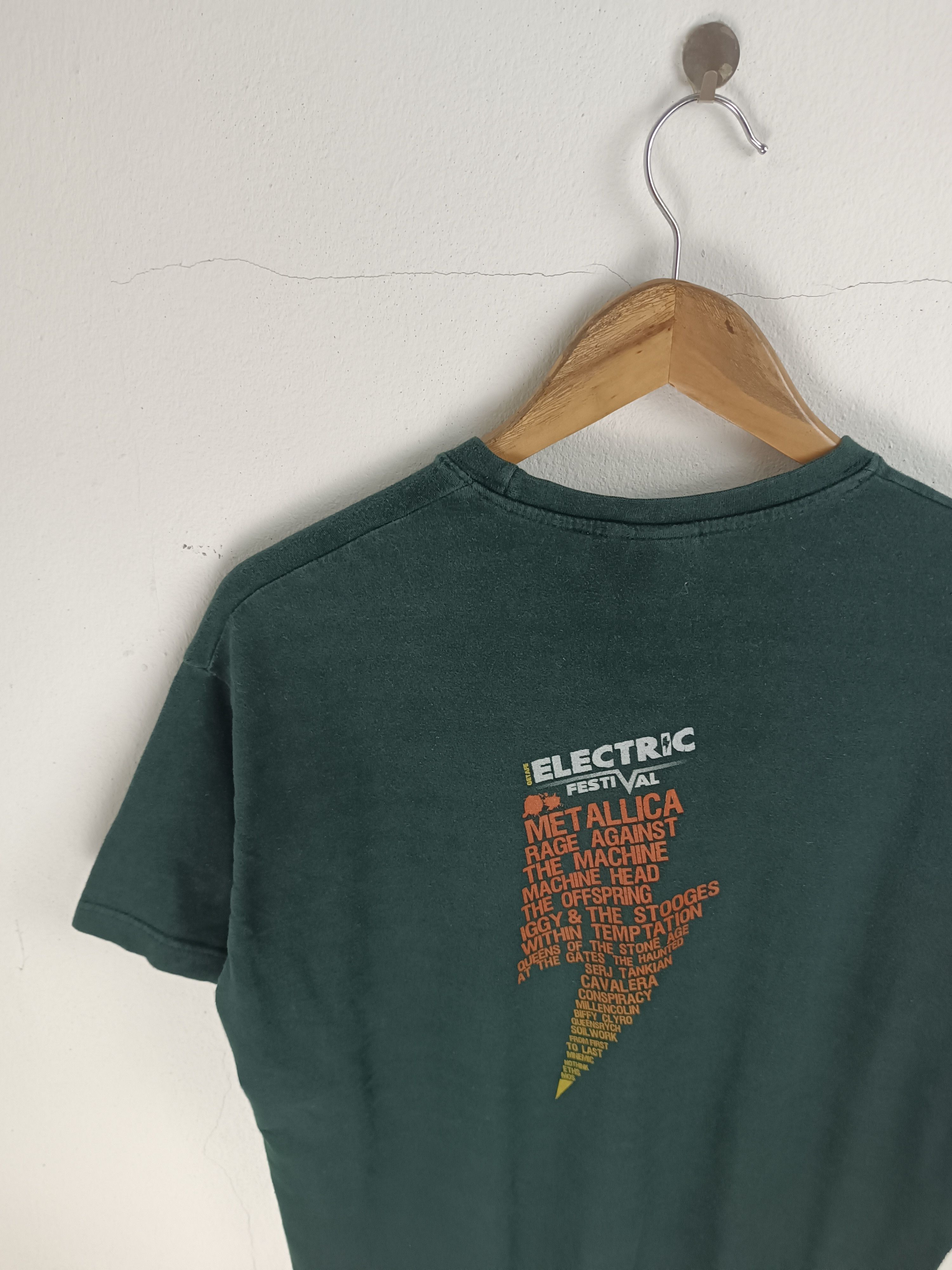 Band Tees VINTAGE '08 ELECTRIC FESTIVAL (metalicca offspring rage) Size US L / EU 52-54 / 3 - 13 Thumbnail