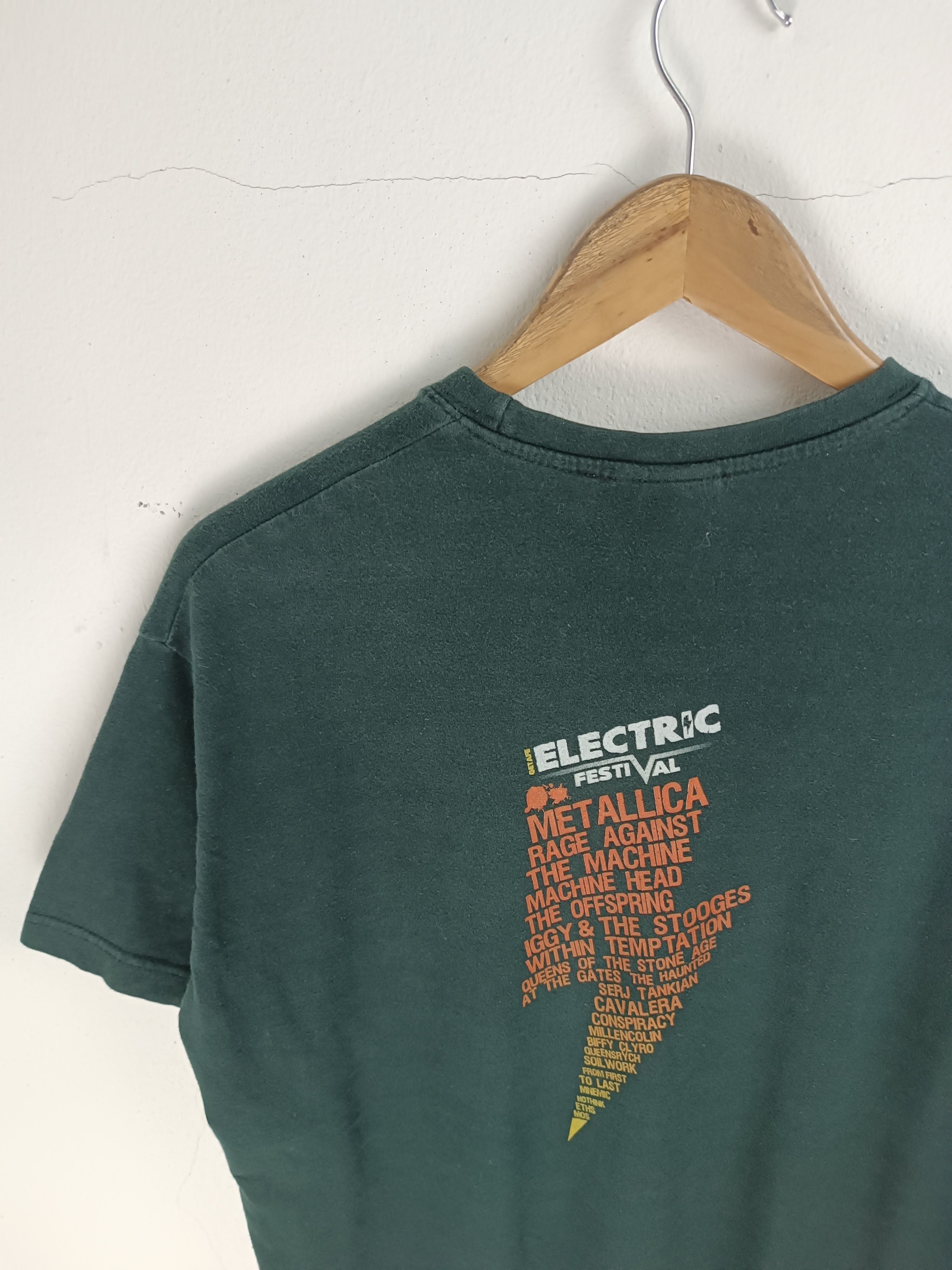 Band Tees VINTAGE '08 ELECTRIC FESTIVAL (metalicca offspring rage) Size US L / EU 52-54 / 3 - 11 Thumbnail