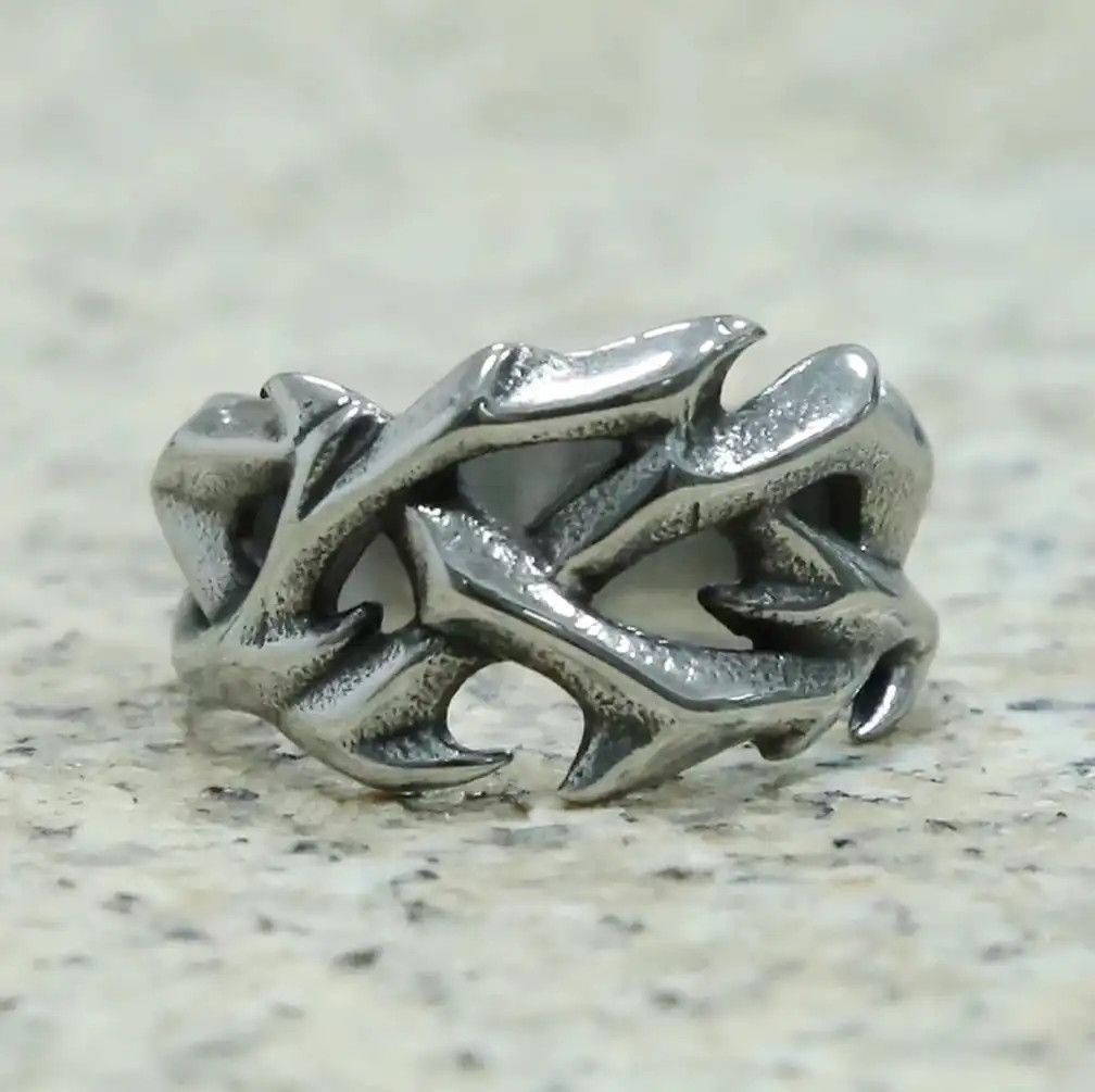 Jewelry Thorns Spike Graffiti Ring Size ONE SIZE - 6 Thumbnail