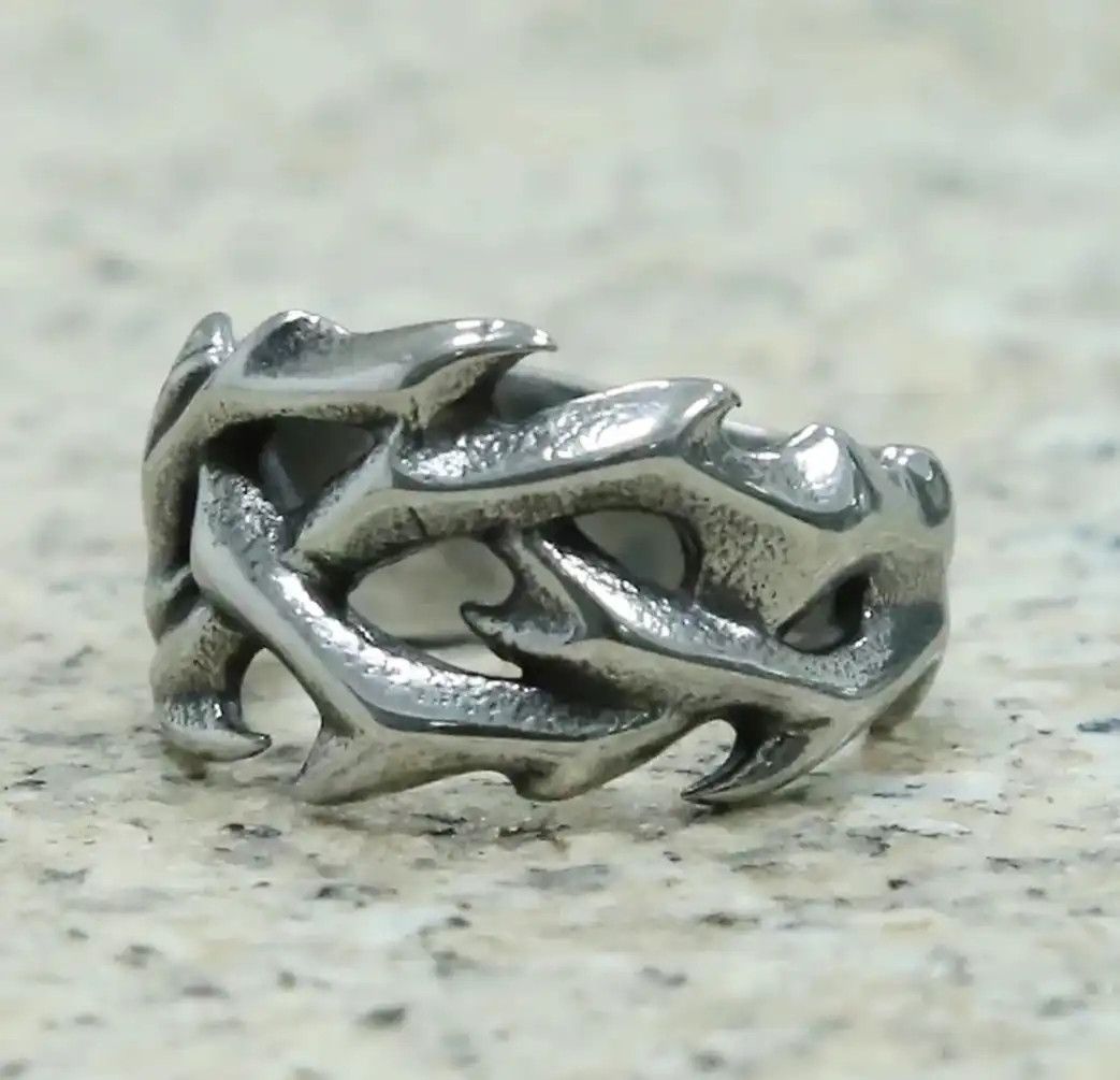 Jewelry Thorns Spike Graffiti Ring Size ONE SIZE - 5 Thumbnail