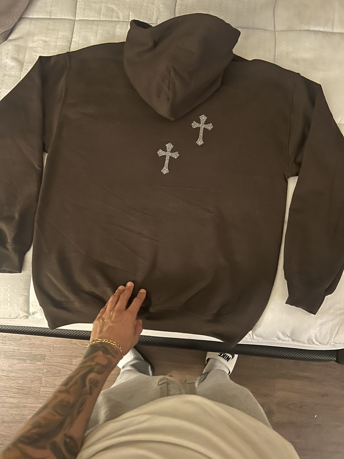 Other Rhinestones Cross Vintage Hoodie Size US XL / EU 56 / 4 - 8 Thumbnail