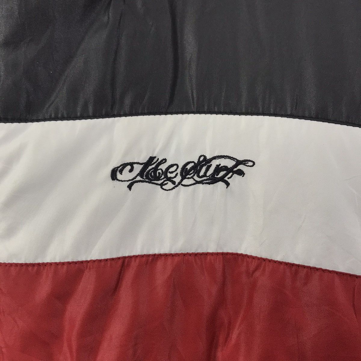 Vintage T&C Surf Design Hawaii Small Logo Embroidered Puffer Jacket Size US XL / EU 56 / 4 - 3 Thumbnail