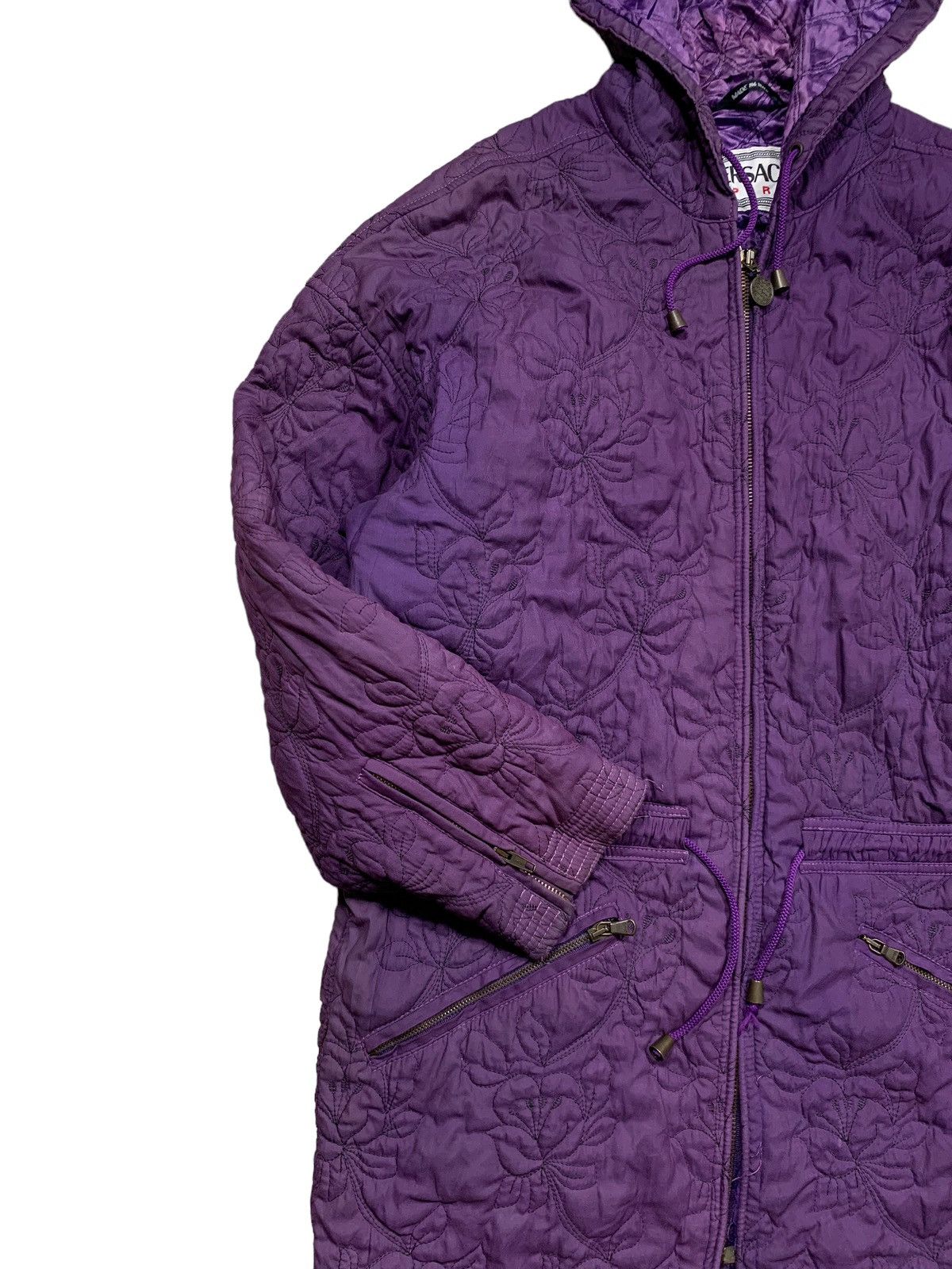 Versace Vintage Versace Quilted Long Jacket Parka Lampo Zip Size US M / EU 48-50 / 2 - 8 Thumbnail